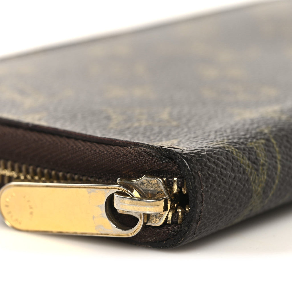 Louis Vuitton Monogram Zippy Organizer Wallet
