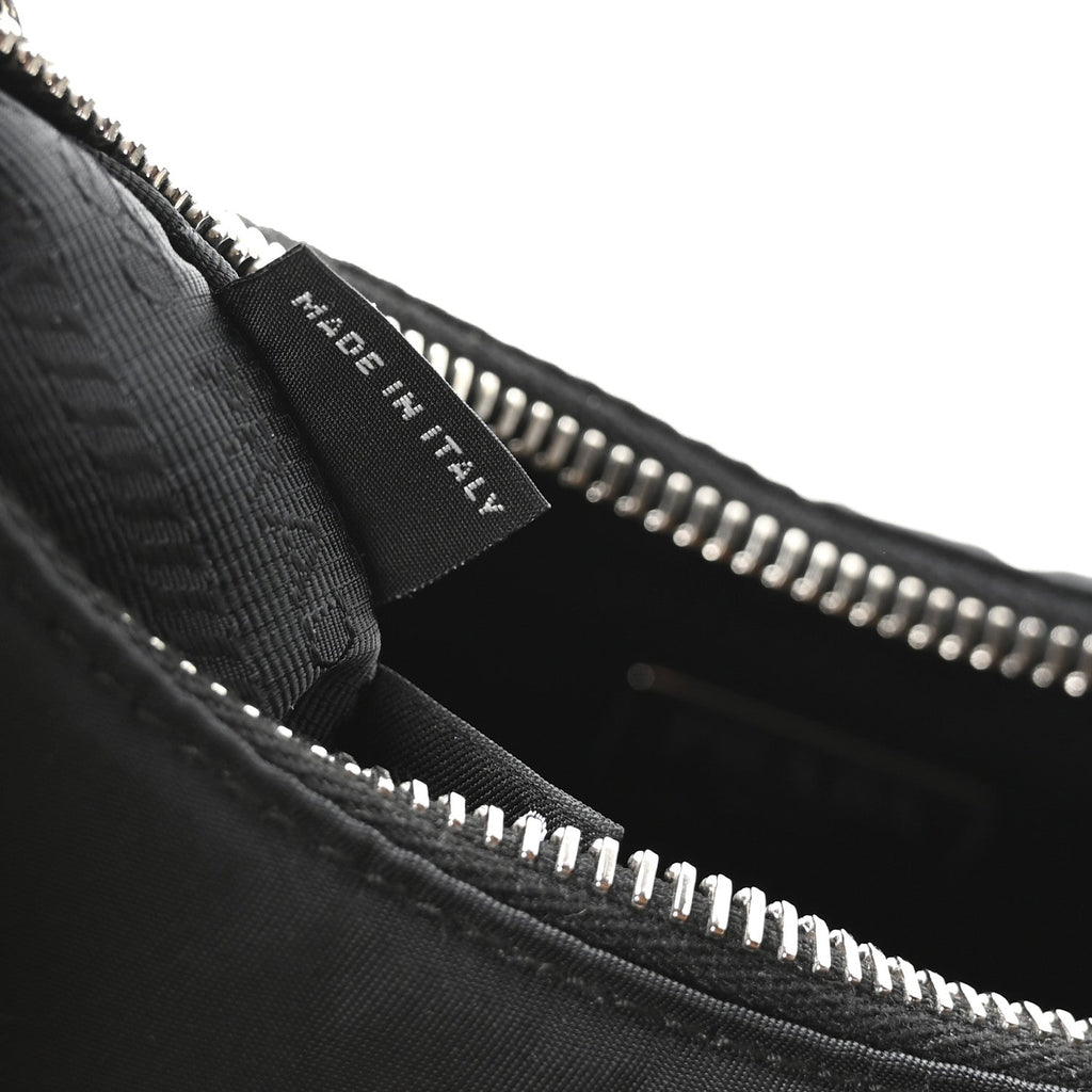 Prada Re-Nylon Saffiano Re-Edition 2005 Shoulder Bag Black