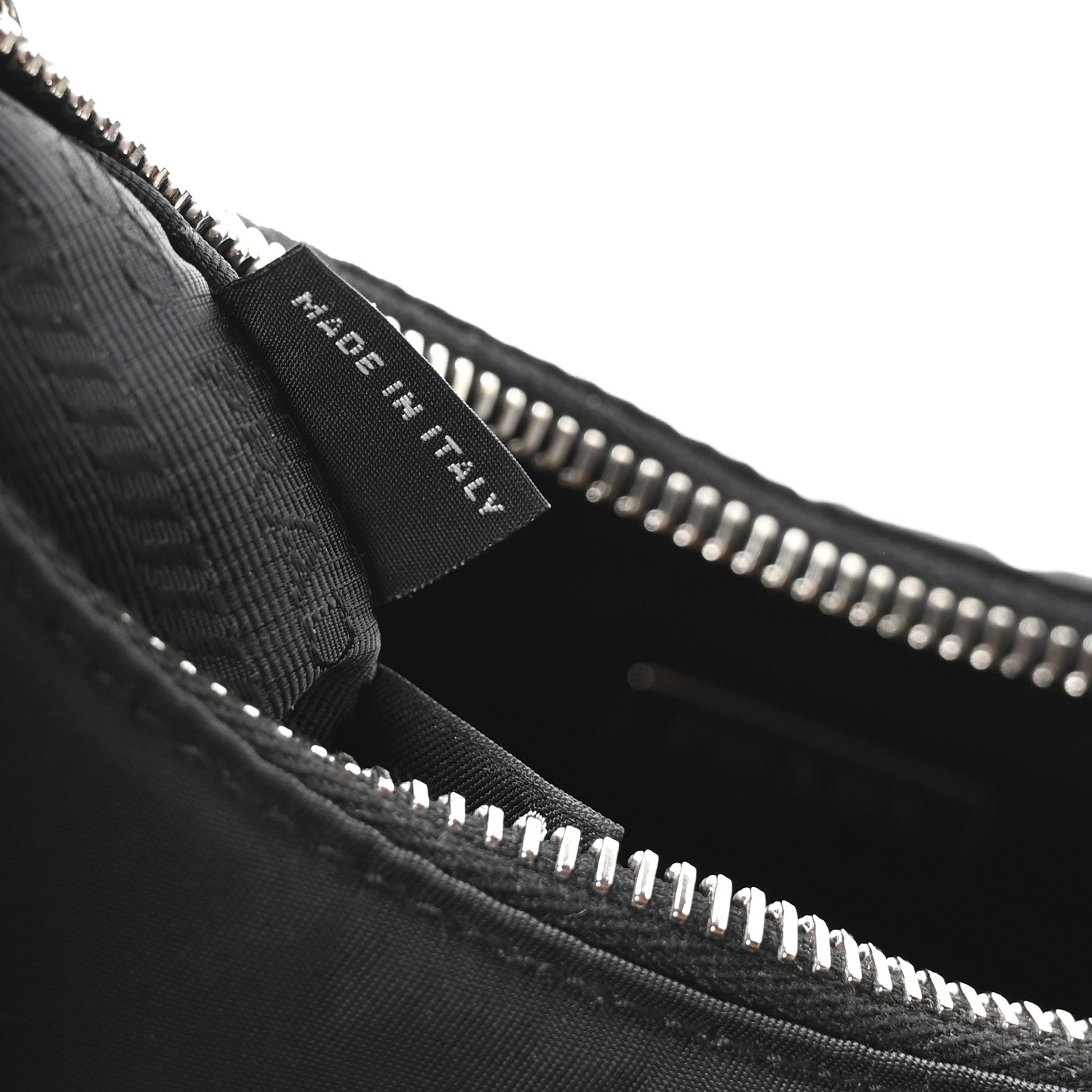 Prada Re-Nylon Saffiano Re-Edition 2005 Shoulder Bag Black