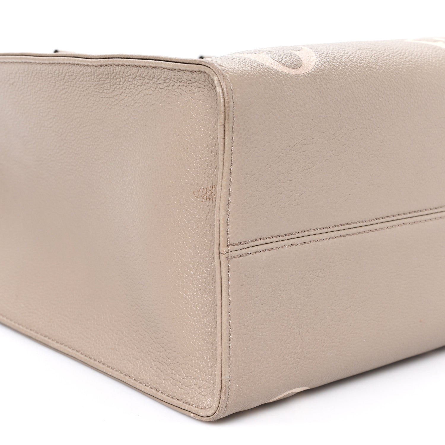 Louis Vuitton Empreinte Monogram Giant Onthego MM Tourterelle Creme