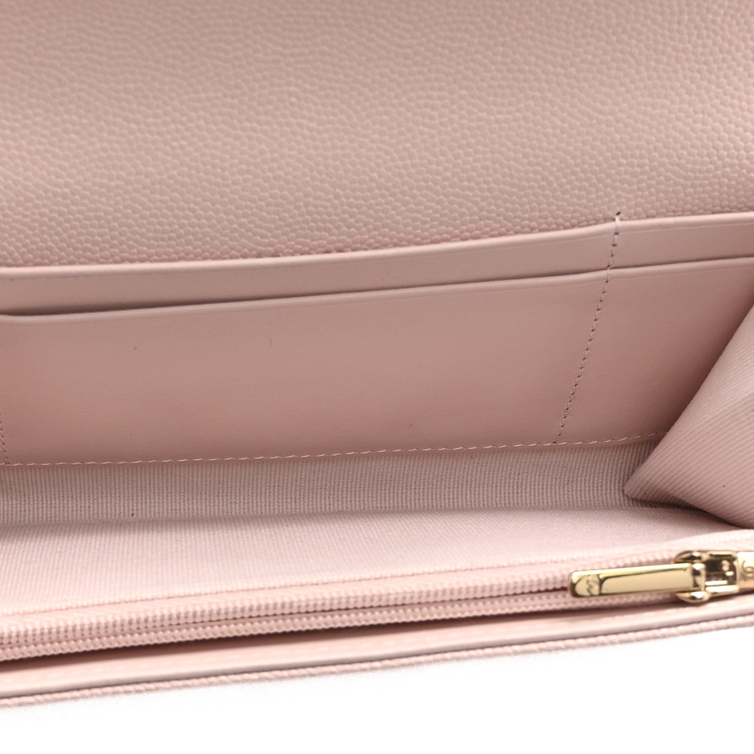 Caviar Quilted Enamel Crystal CC Flap Wallet Light Pink