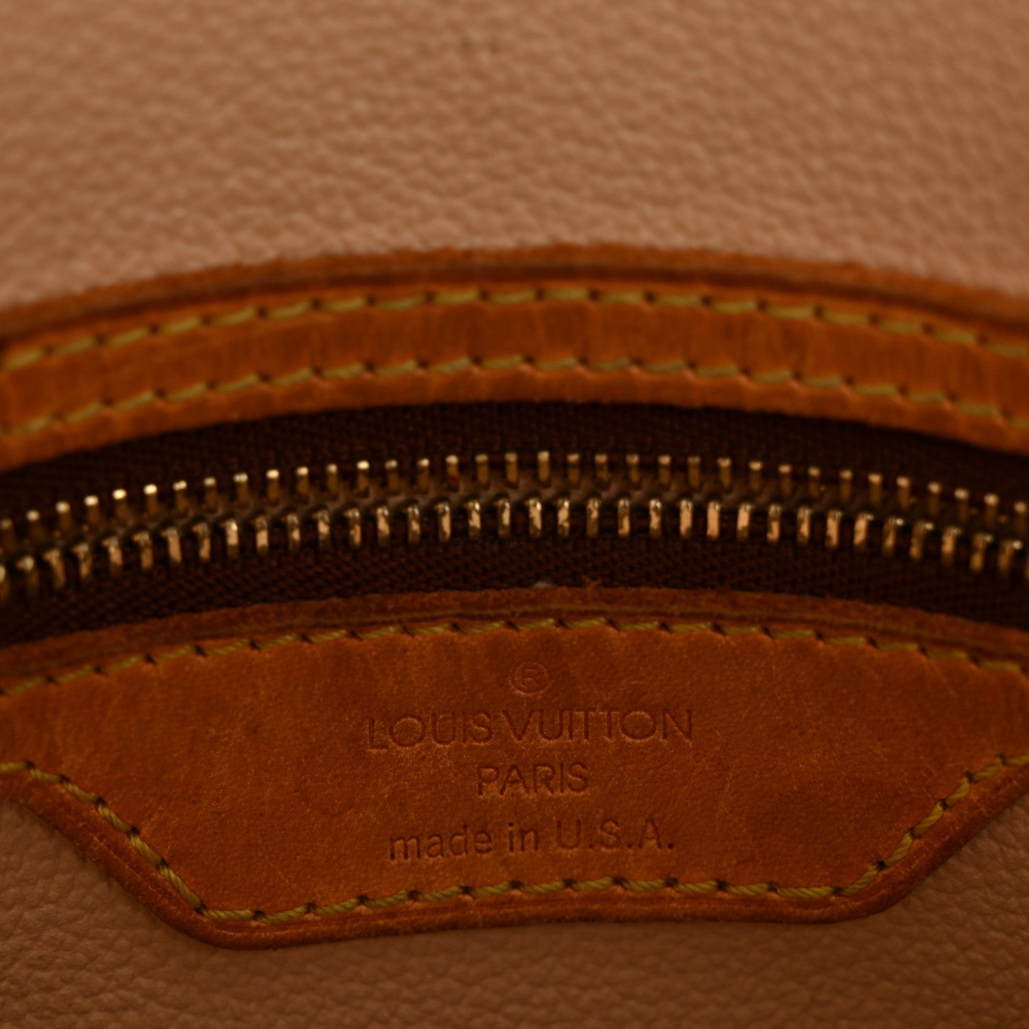 Louis Vuitton Monogram Petit Bucket 23