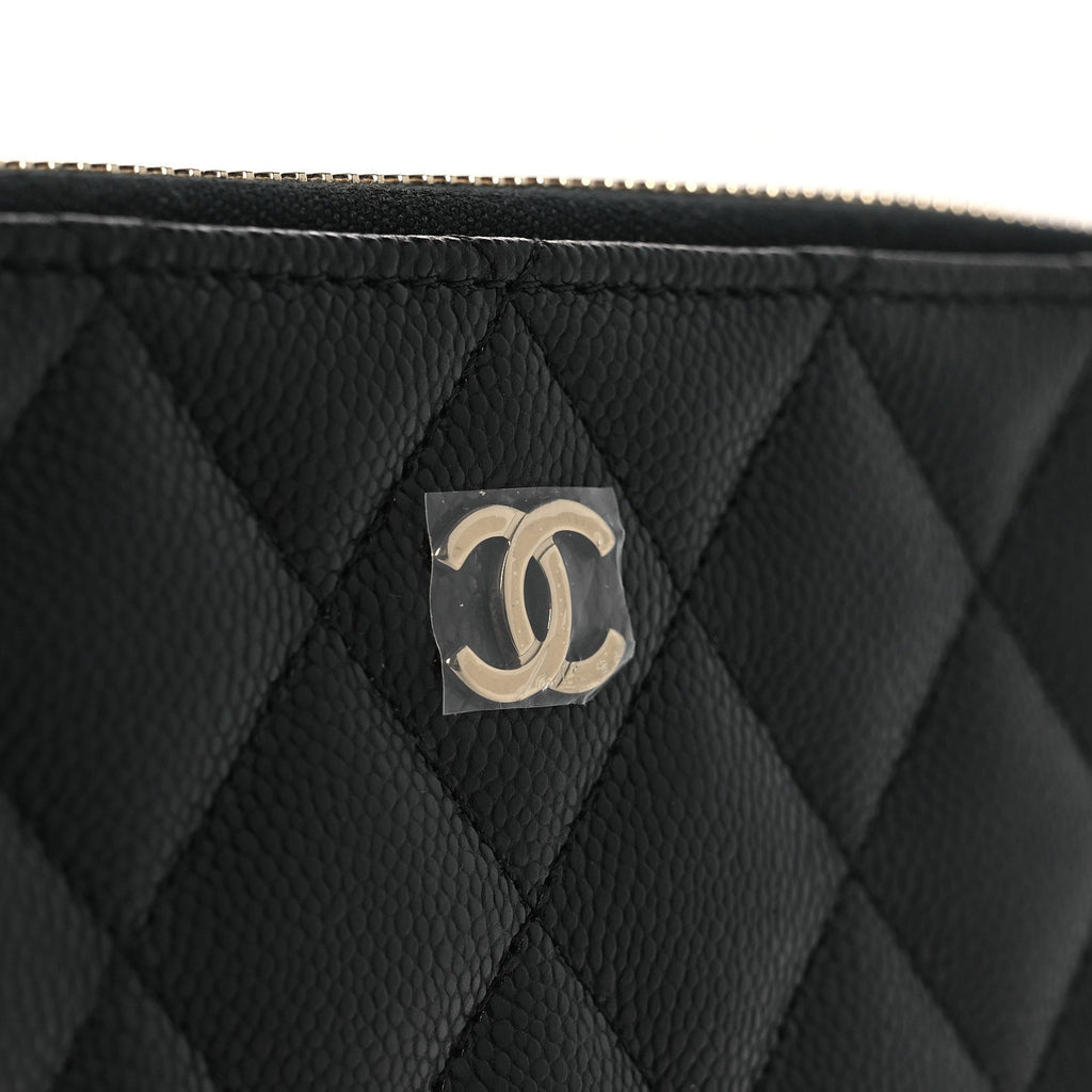 Caviar Quilted Zipped Travel Pouch Black