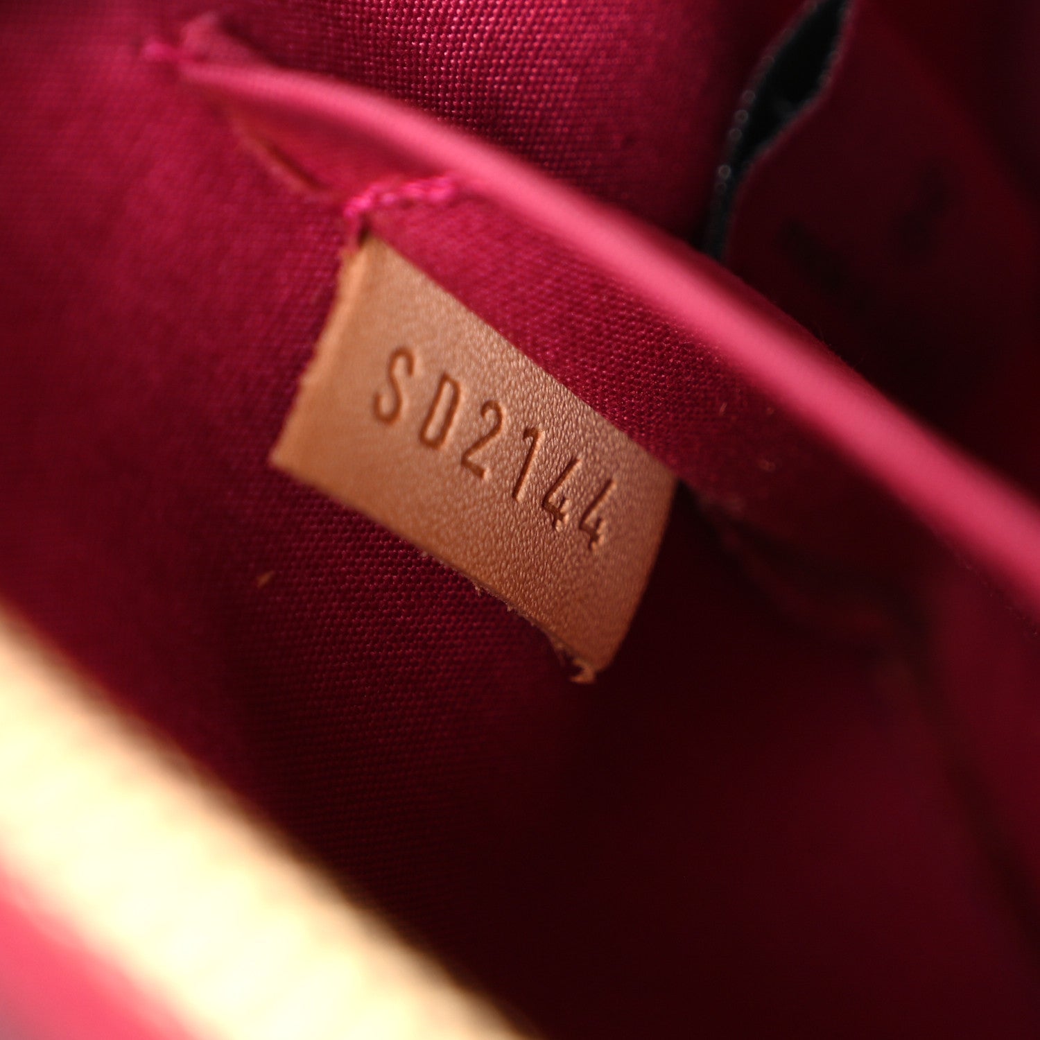 Louis Vuitton Vernis Alma BB Rose Indien
