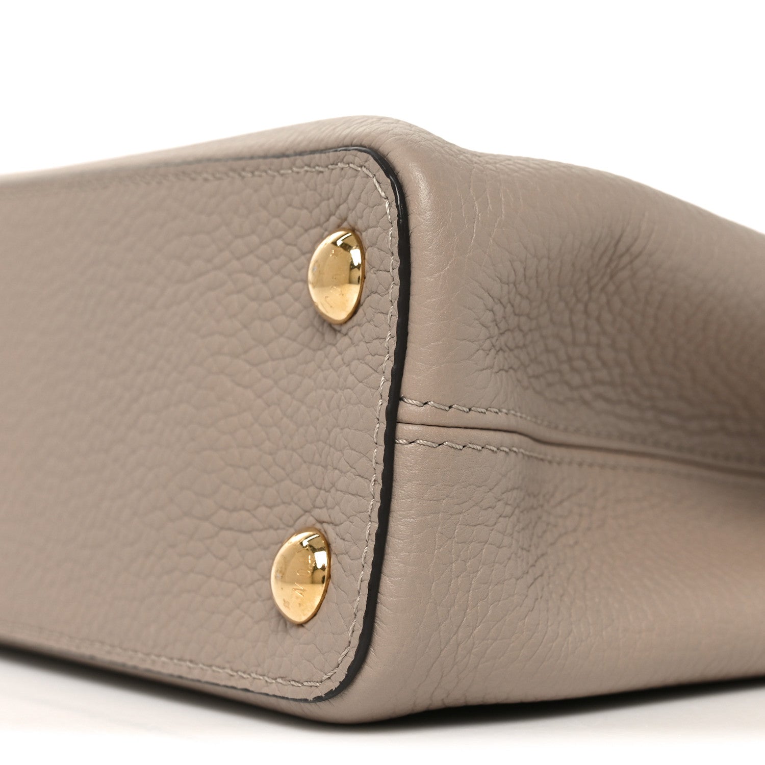 Louis Vuitton Taurillon Capucines BB Galet
