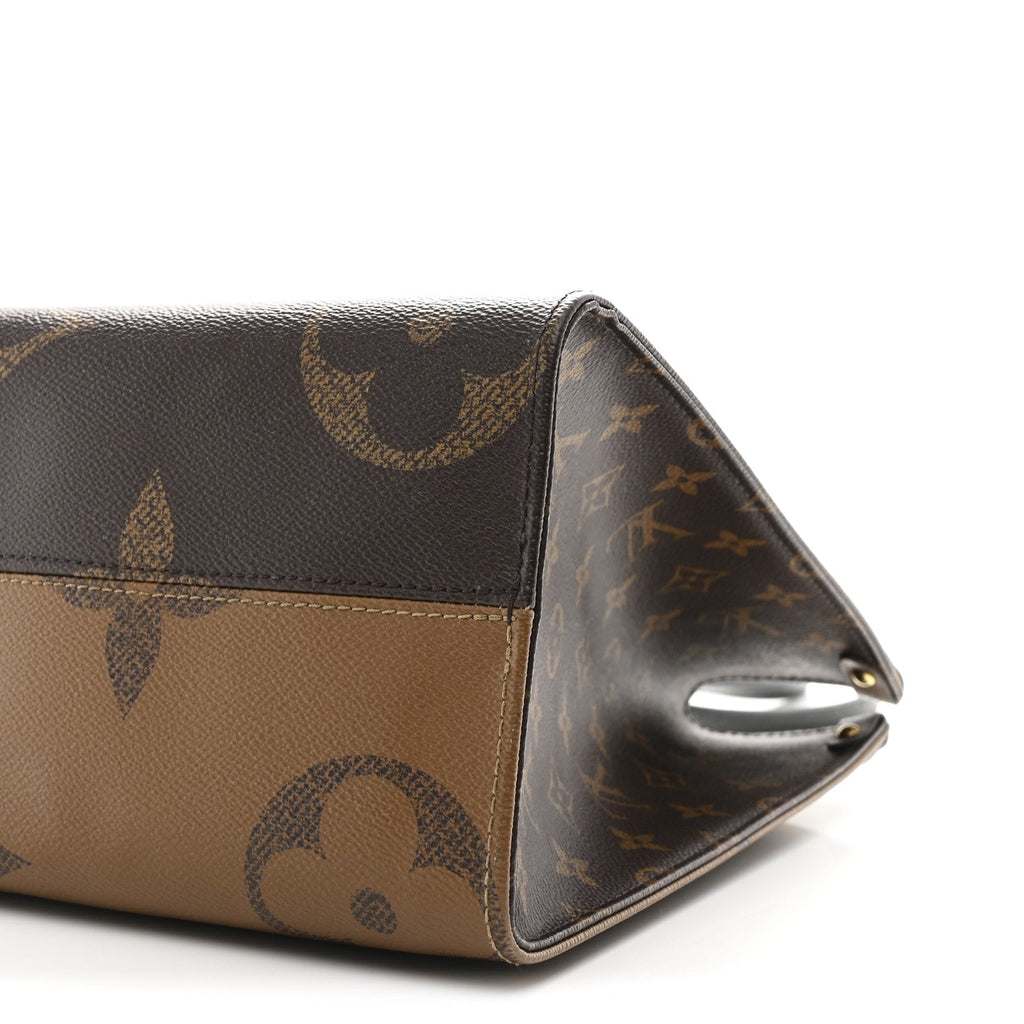 Louis Vuitton Reverse Monogram Giant Onthego MM