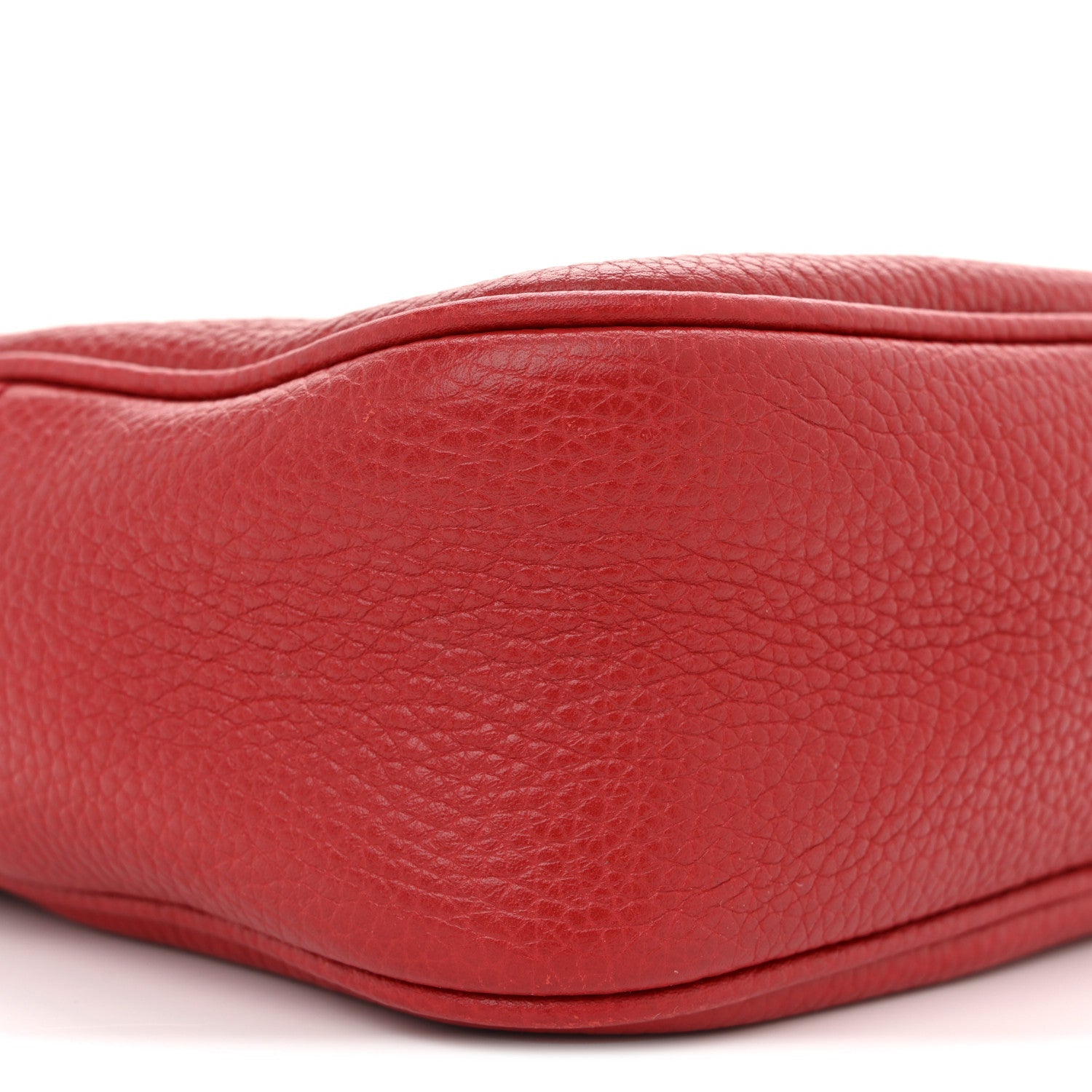 Gucci Pebbled Calfskin Small Soho Disco Bag Tabasco Red