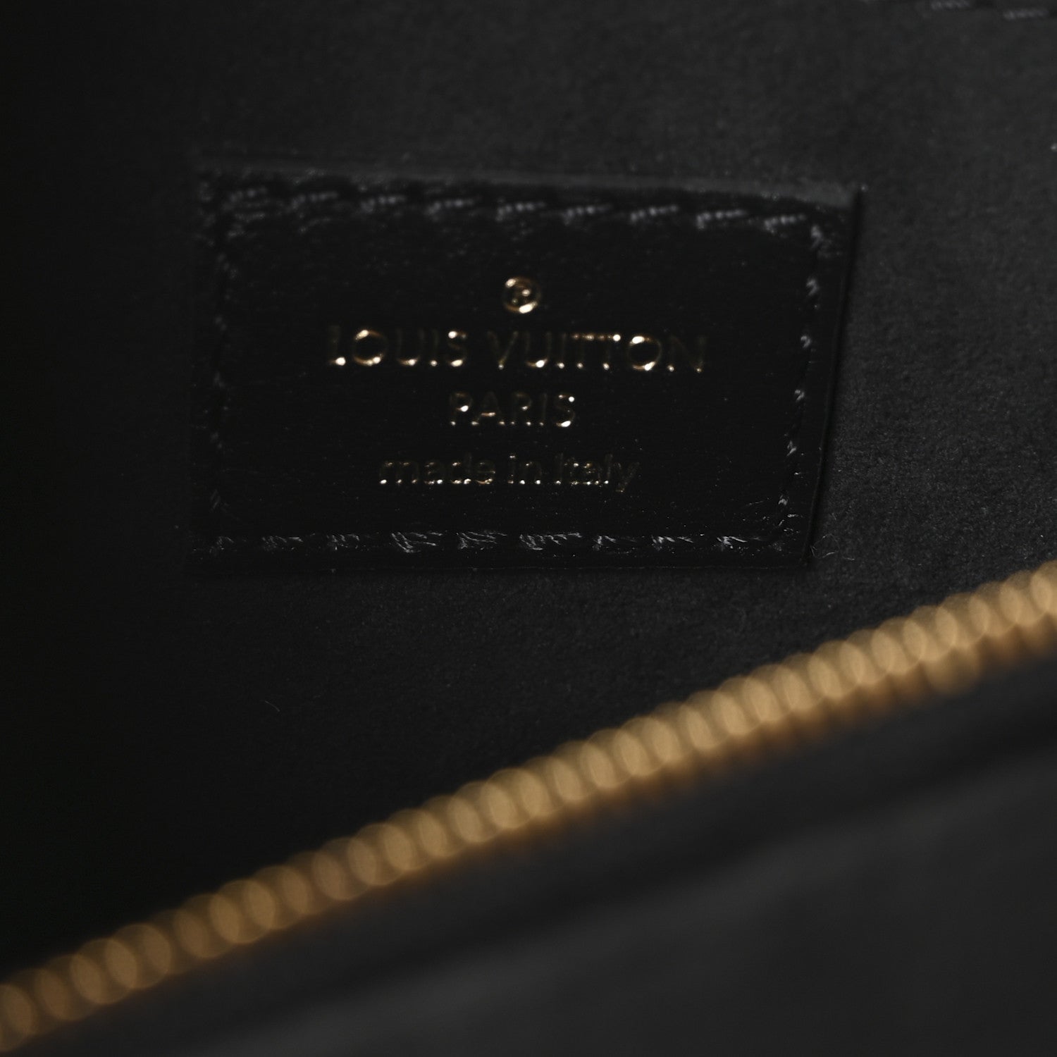 Louis Vuitton Calfskin LV New Wave Chain Bag Black