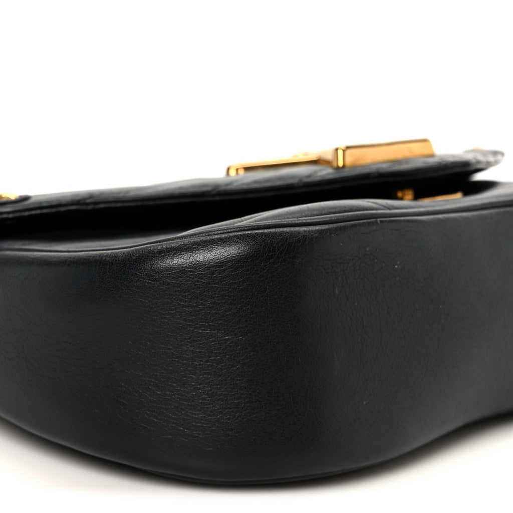 Louis Vuitton Calfskin New Wave Chain MM Black