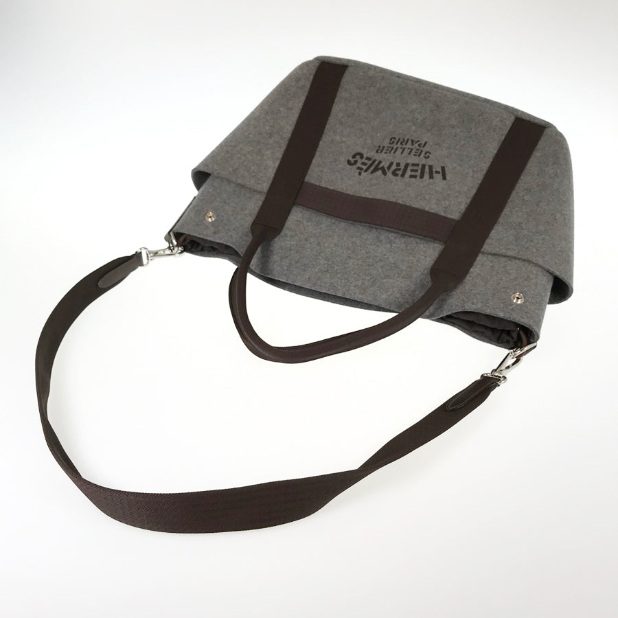 HERMES sacked panther jug room Tote bag