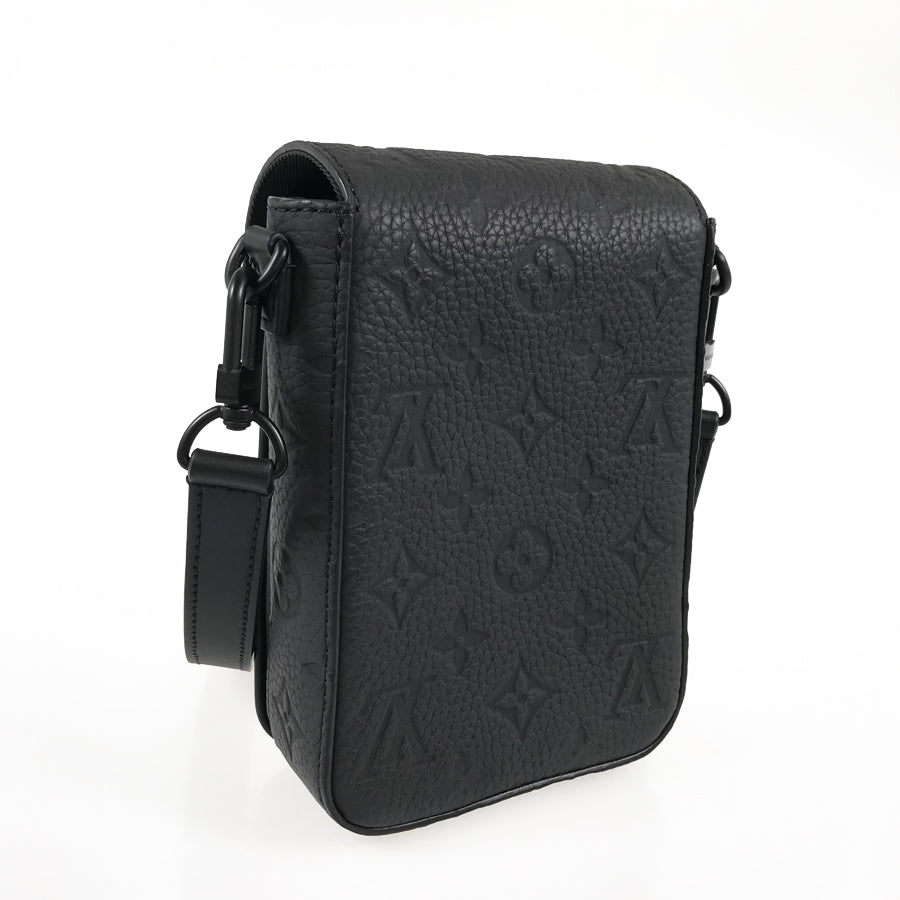 LOUIS VUITTON Taurillon Leather S Lock Vertical Wearable Wallet M81524 Shoulder bag