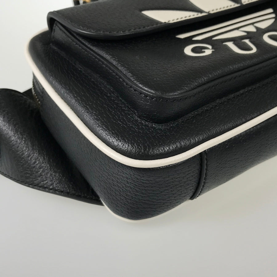 GUCCI Sling bag