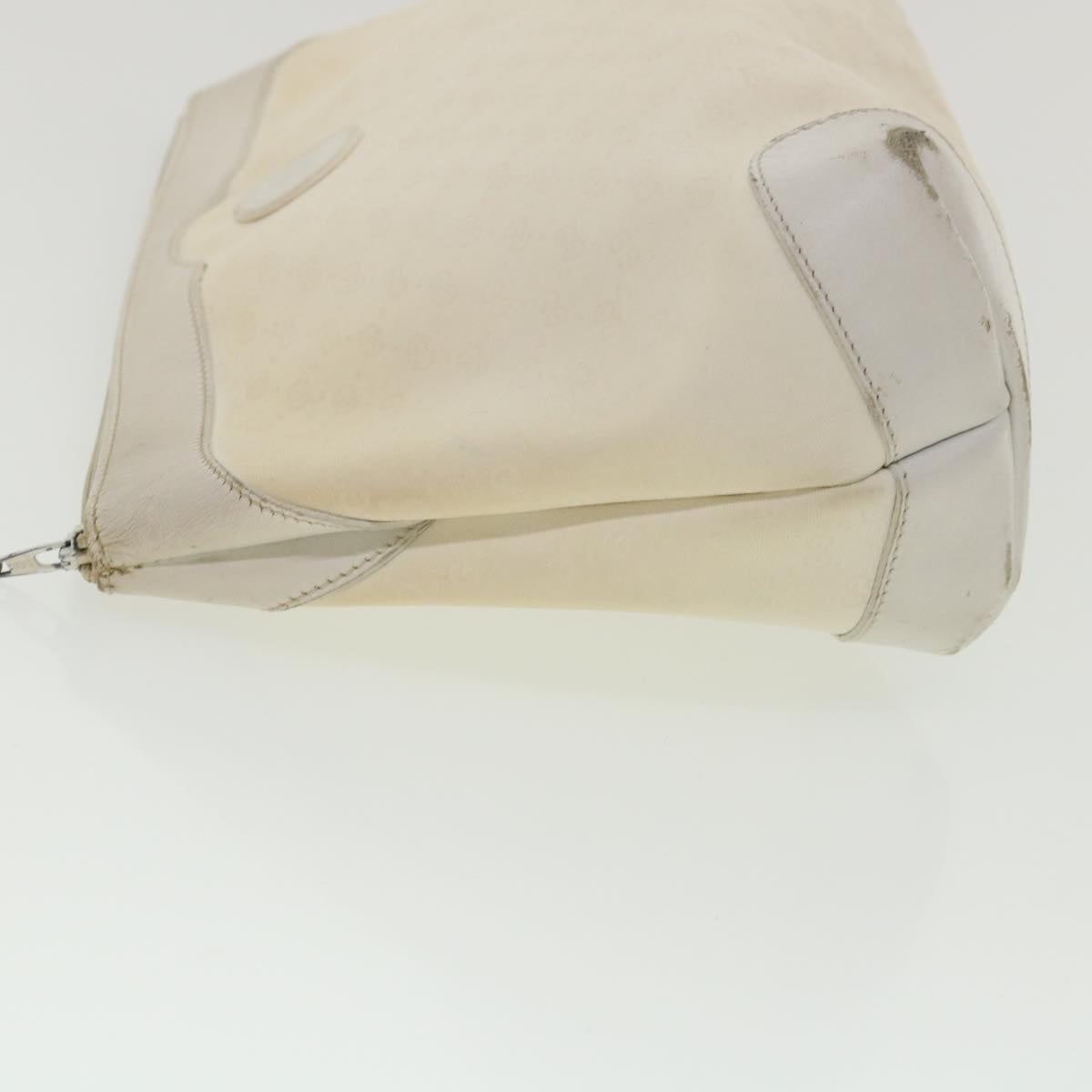 GUCCI Micro GG Canvas Clutch Bag White 014.904.0597  fm1931