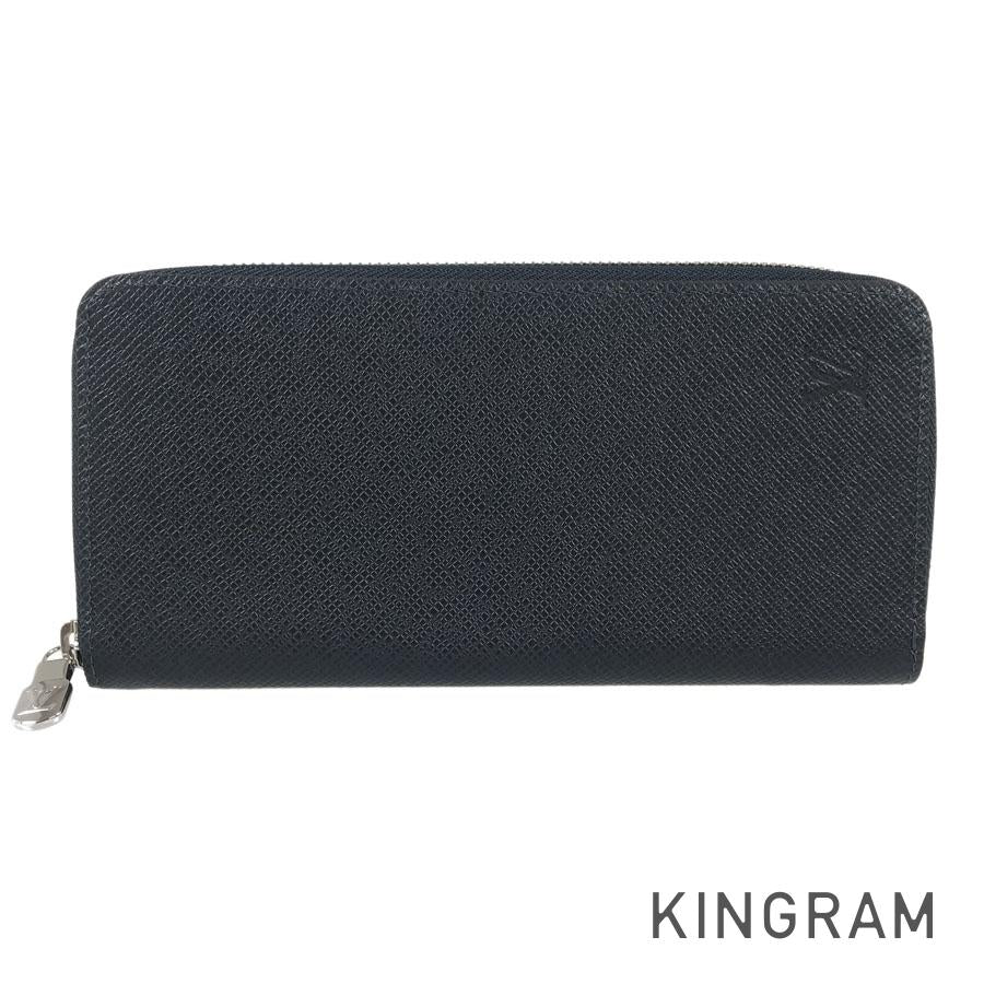 LOUIS VUITTON Taiga Zippy Wallet Vertical M30510 Long wallet Round zipper