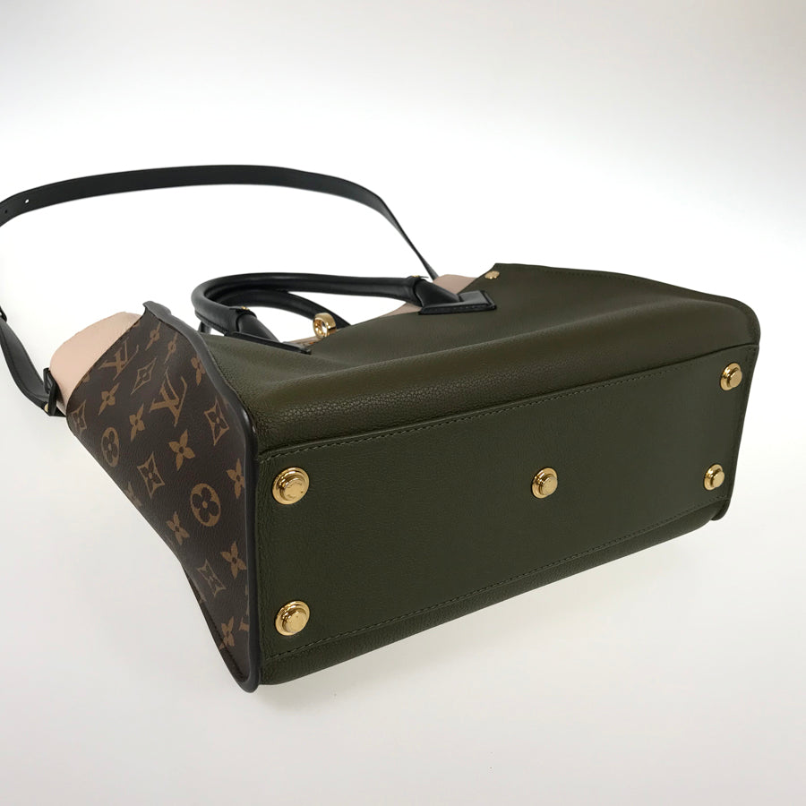 LOUIS VUITTON Monogram On My Side MM M55302 Hand bag