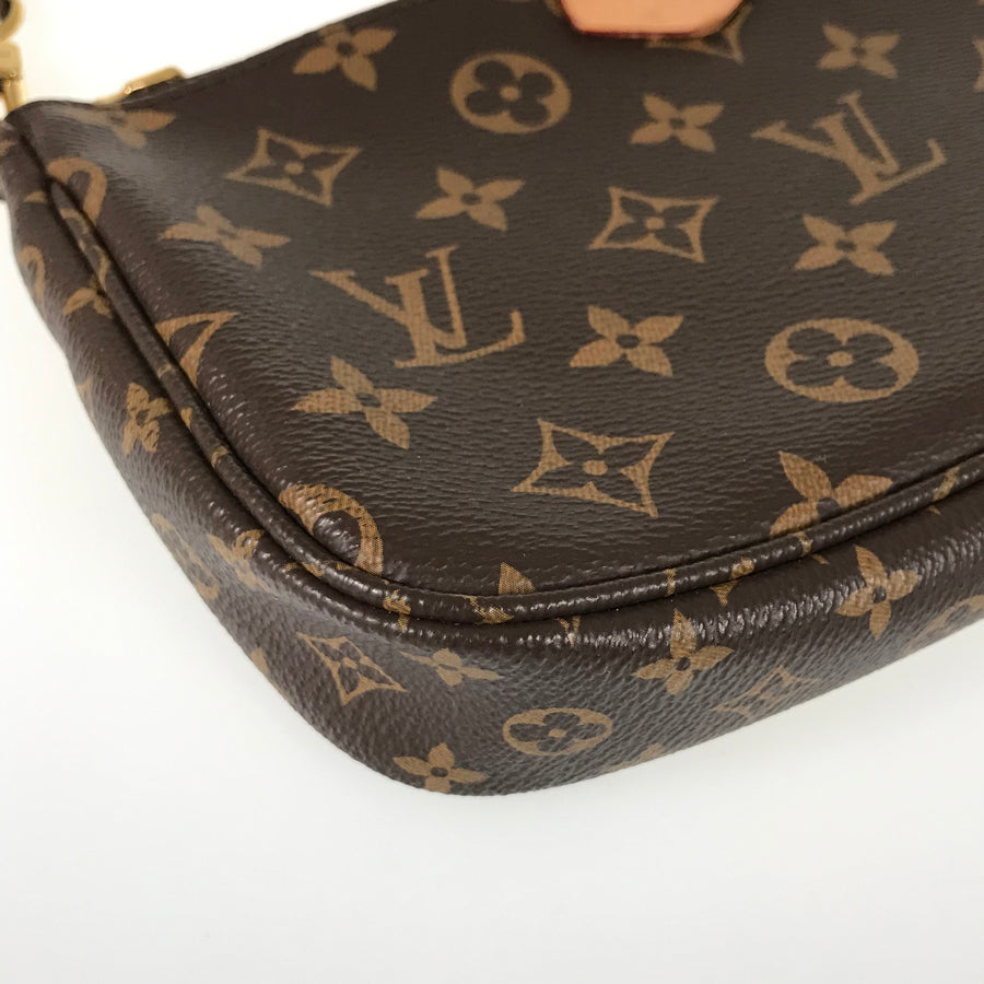 LOUIS VUITTON Monogram Multi Pochette Accessoires M44813 Shoulder bag