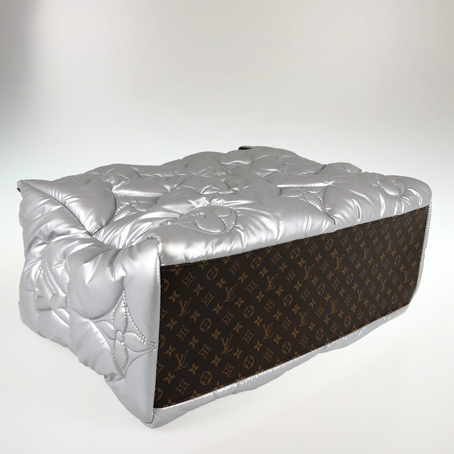 LOUIS VUITTON LV Pillow On The Go GM M21053 Tote bag