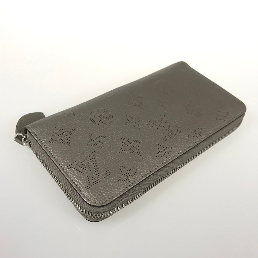 LOUIS VUITTON Monogram Mahina Zippy Wallet M81642 Long wallet Round zipper