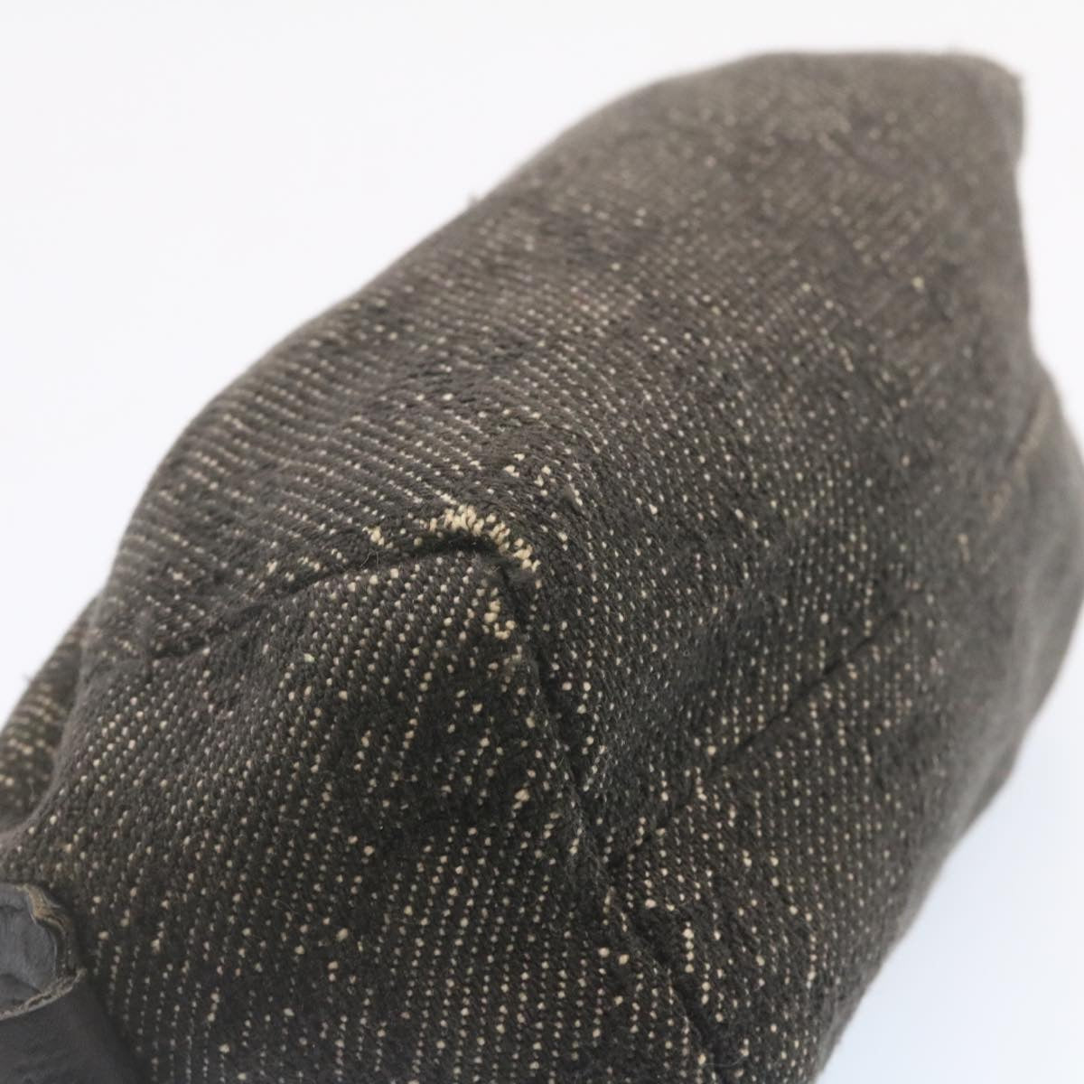 GUCCI GG Canvas Cosmetic Pouch Black  am1504g