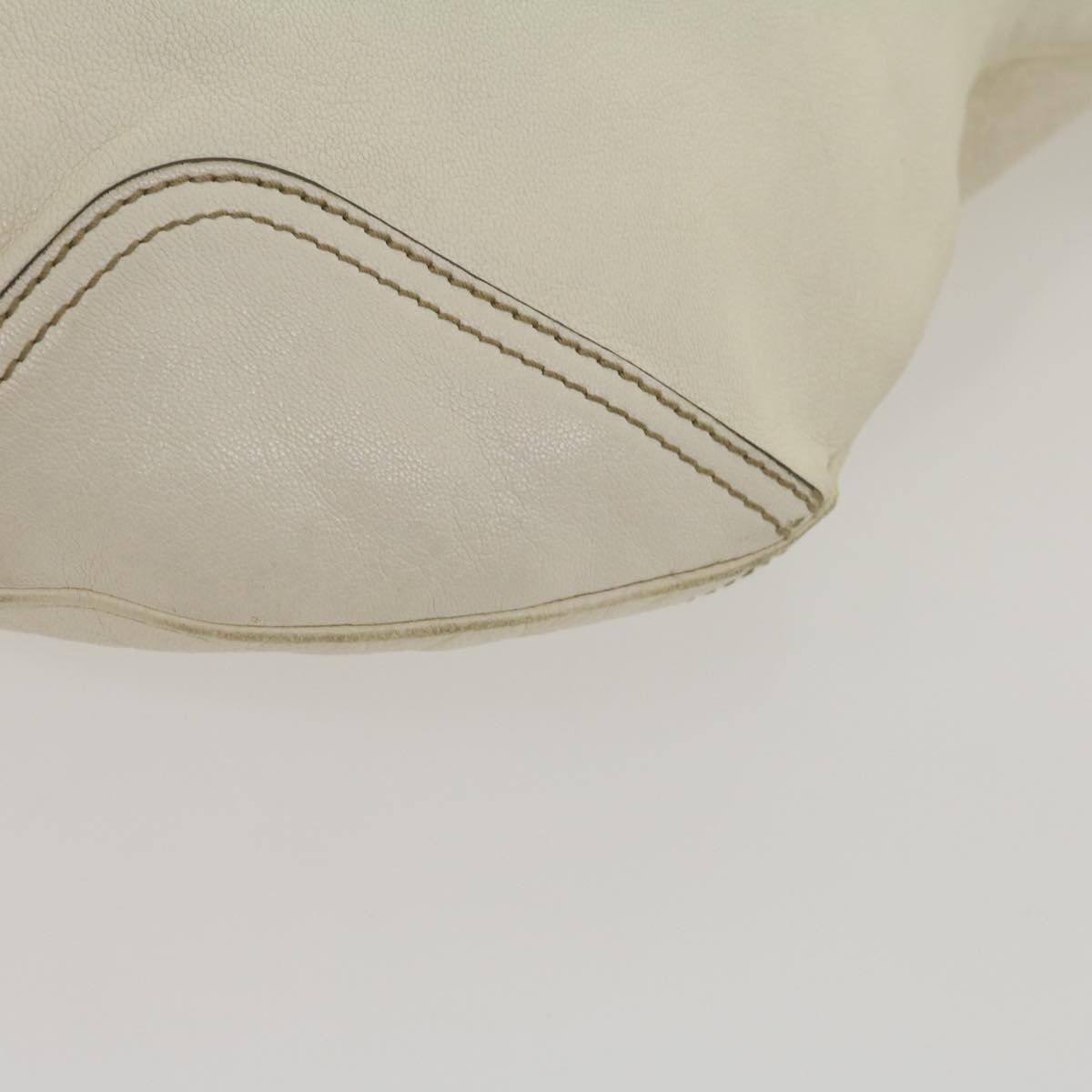 GUCCI Shoulder Bag Leather White  am2557g