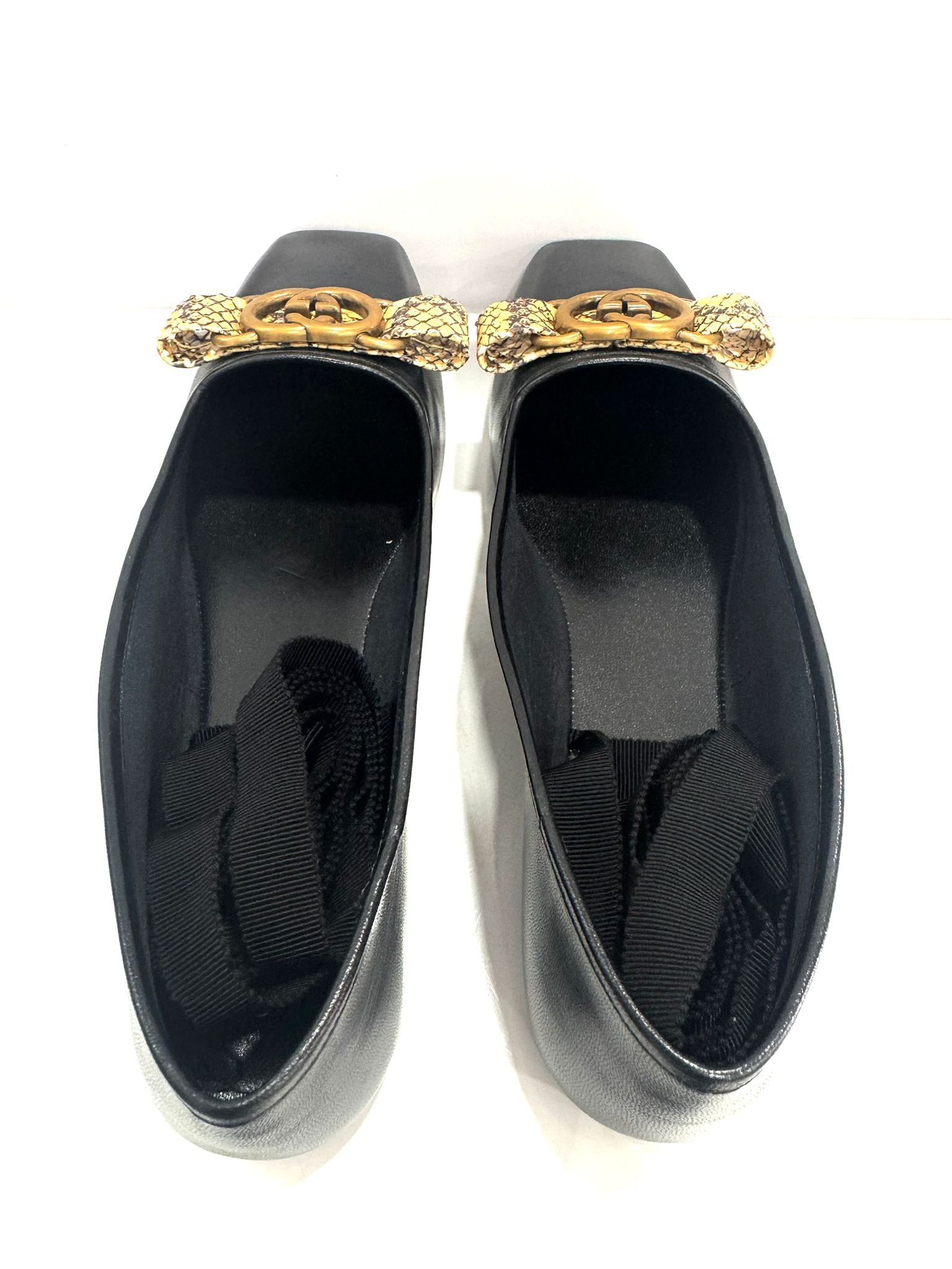 GUCCI INTERLOCKING G LEATHER BALLERINA SHOES