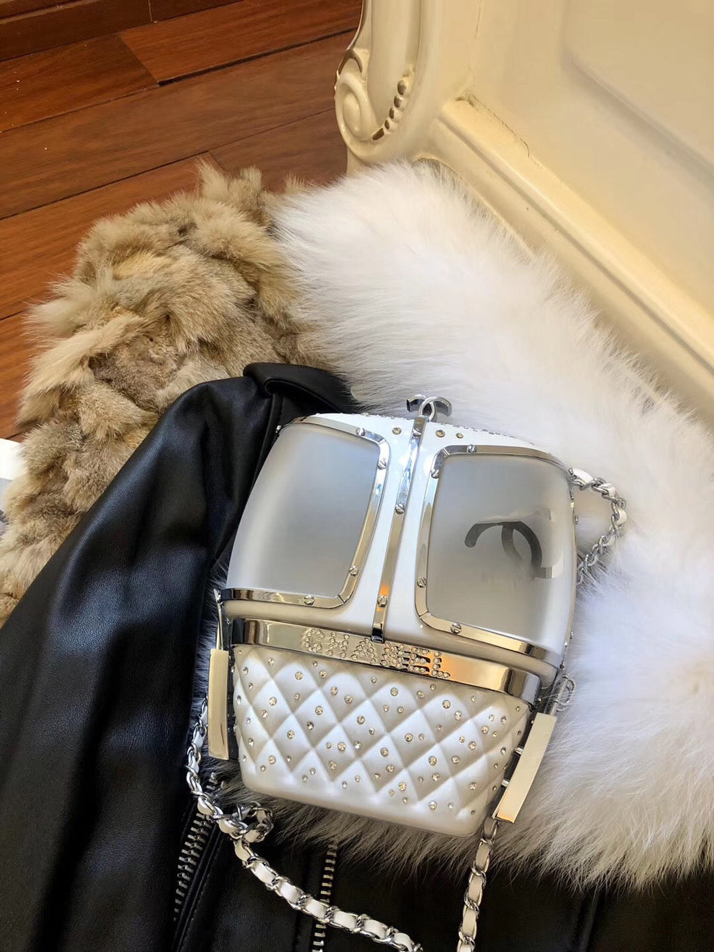 Chanel - Luxury Bag - CHL - 633