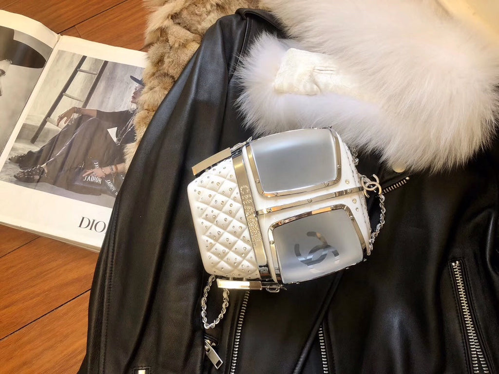Chanel - Luxury Bag - CHL - 633
