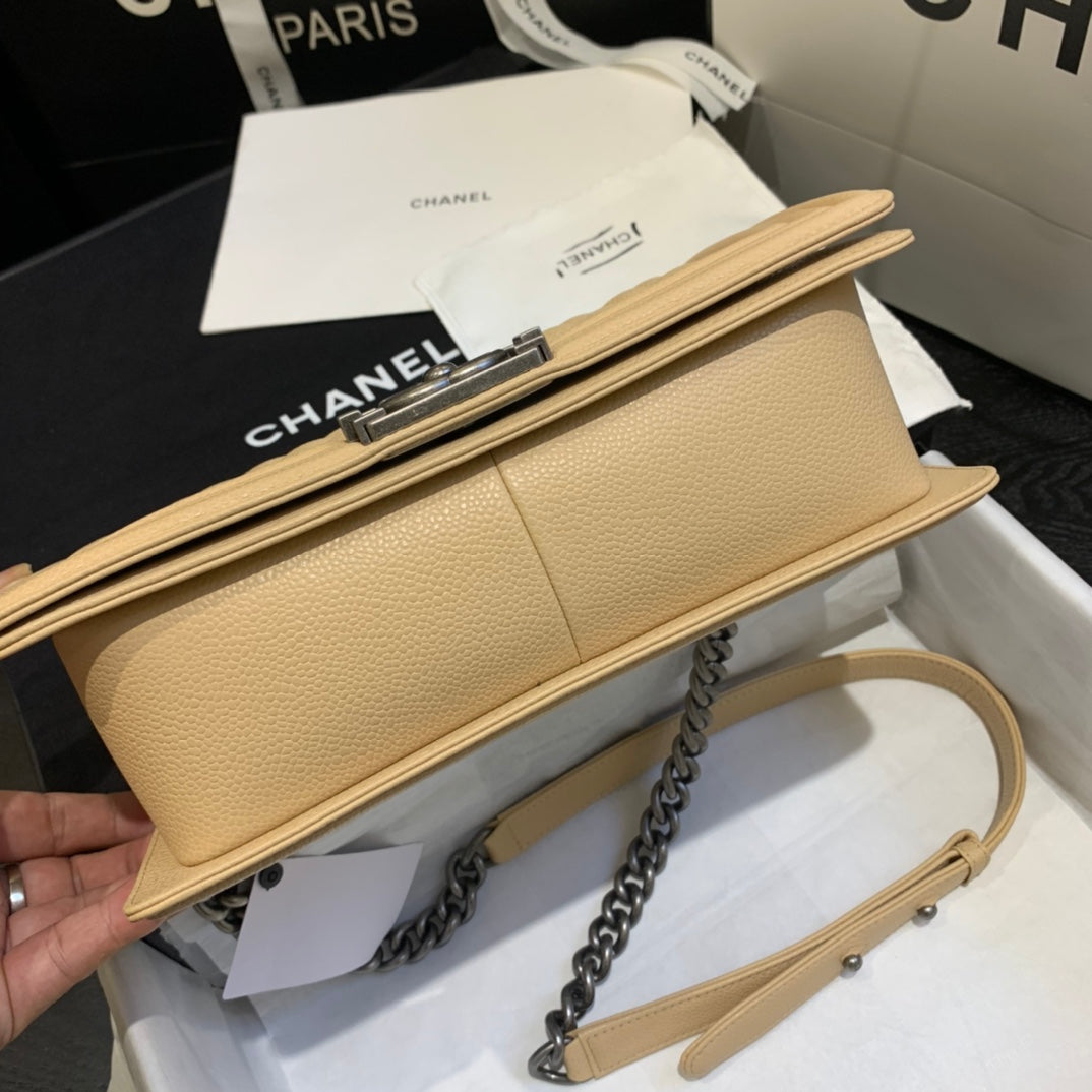 Chanel - Luxury Bag - CHL - 828