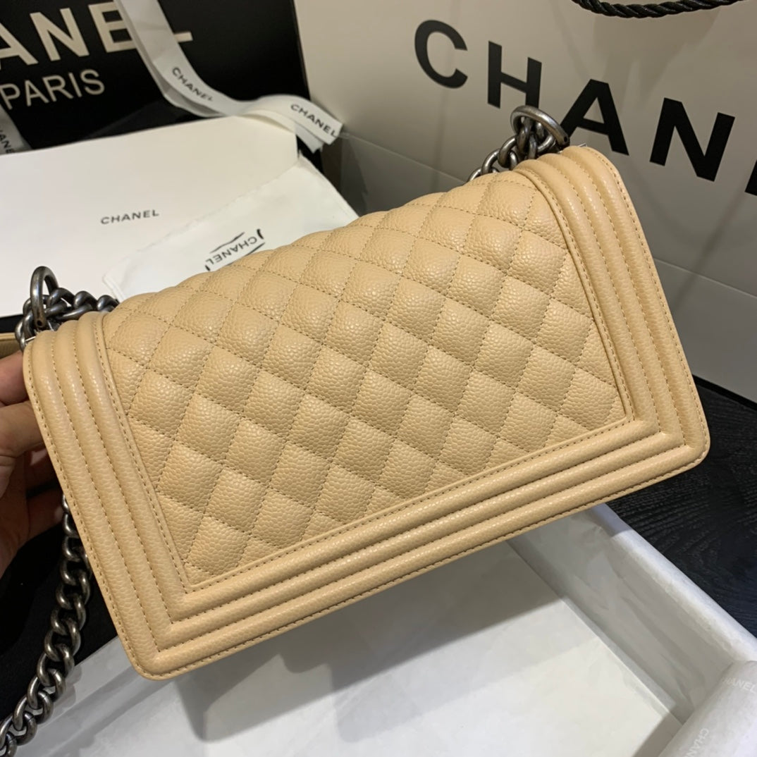 Chanel - Luxury Bag - CHL - 828