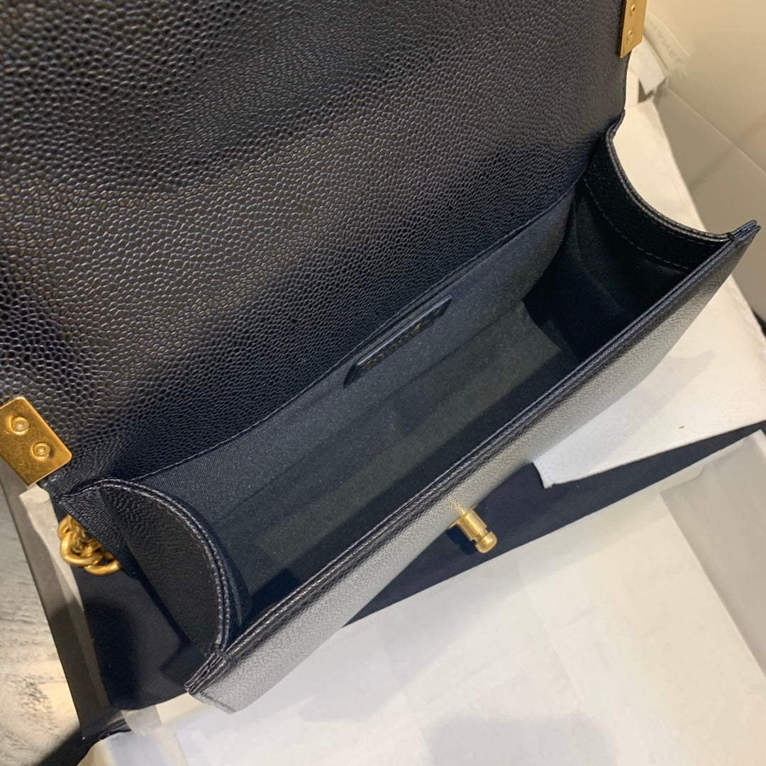 Chanel - Luxury Bag - CHL - 829
