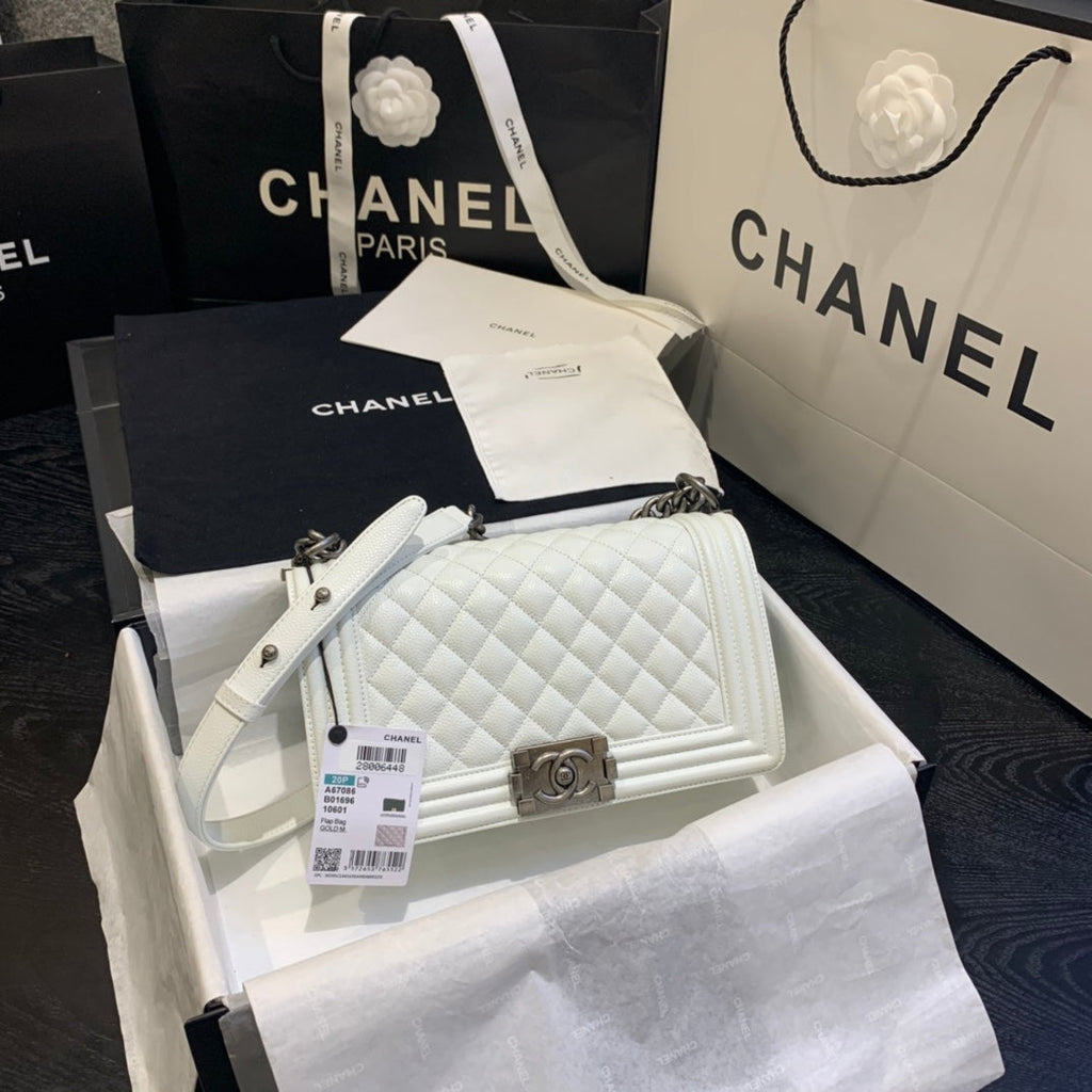 Chanel - Luxury Bag - CHL - 826