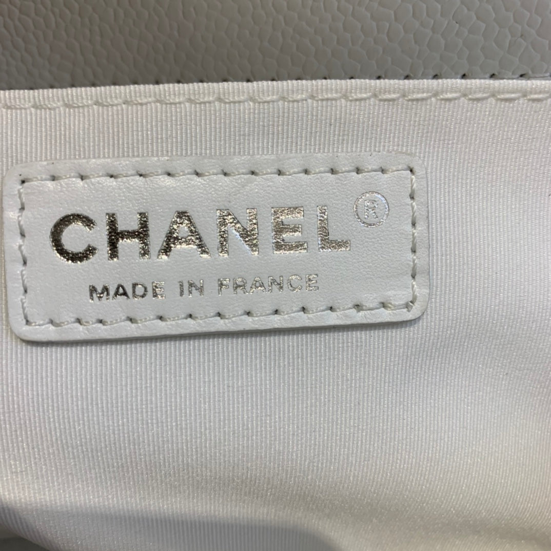 Chanel - Luxury Bag - CHL - 826