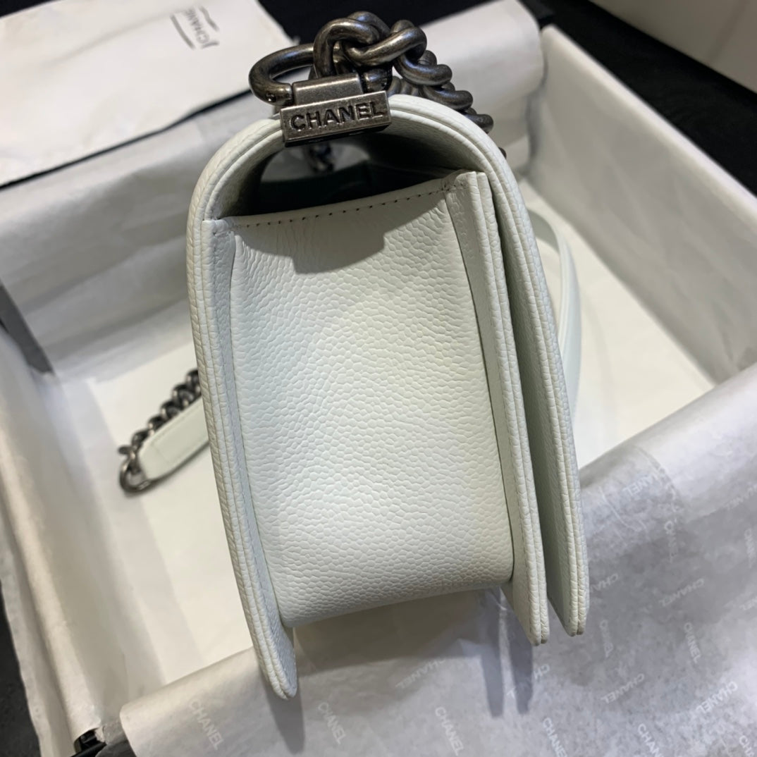 Chanel - Luxury Bag - CHL - 826