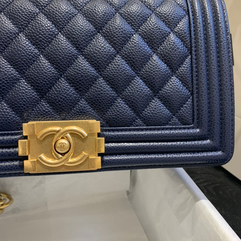 Chanel - Luxury Bag - CHL - 821