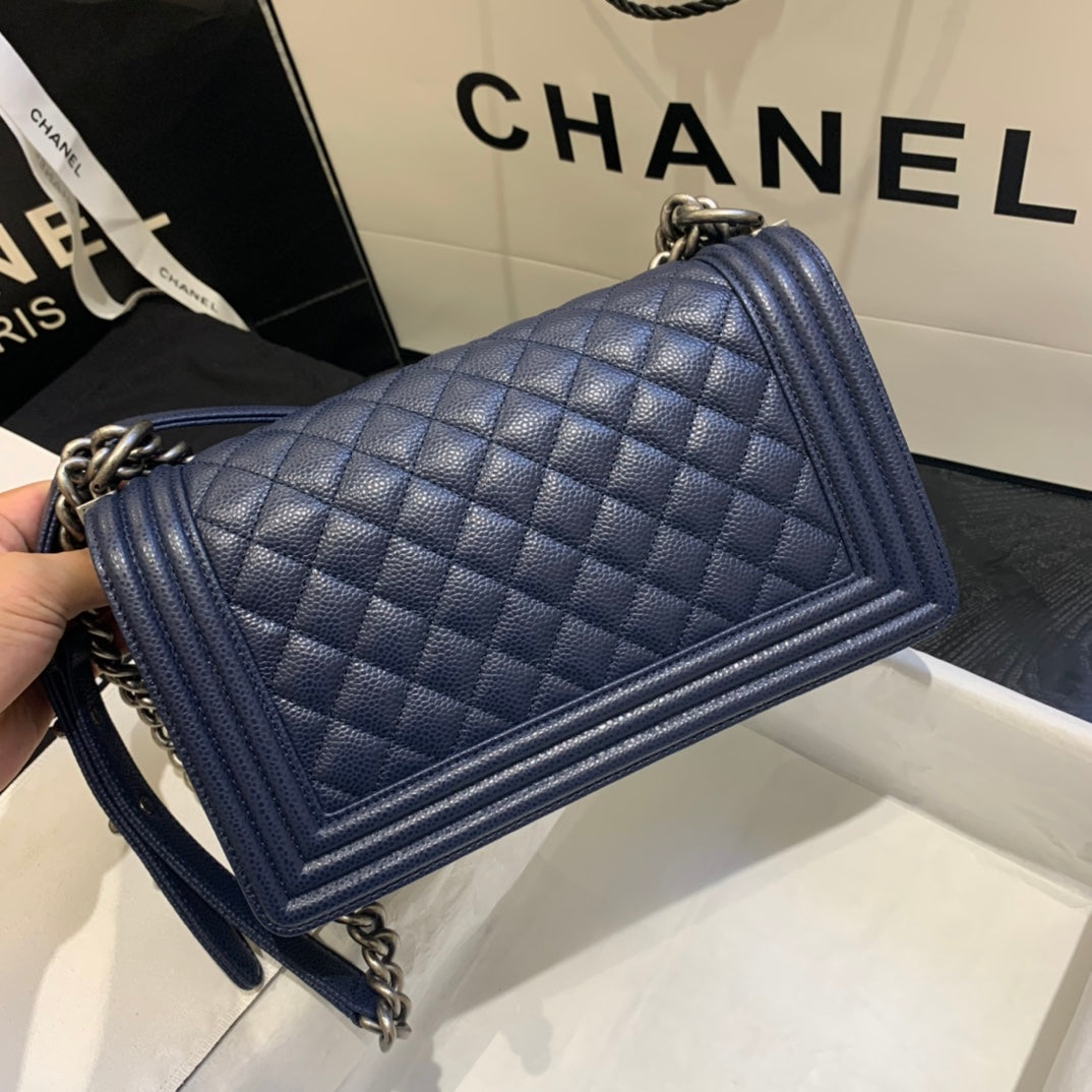 Chanel - Luxury Bag - CHL - 822