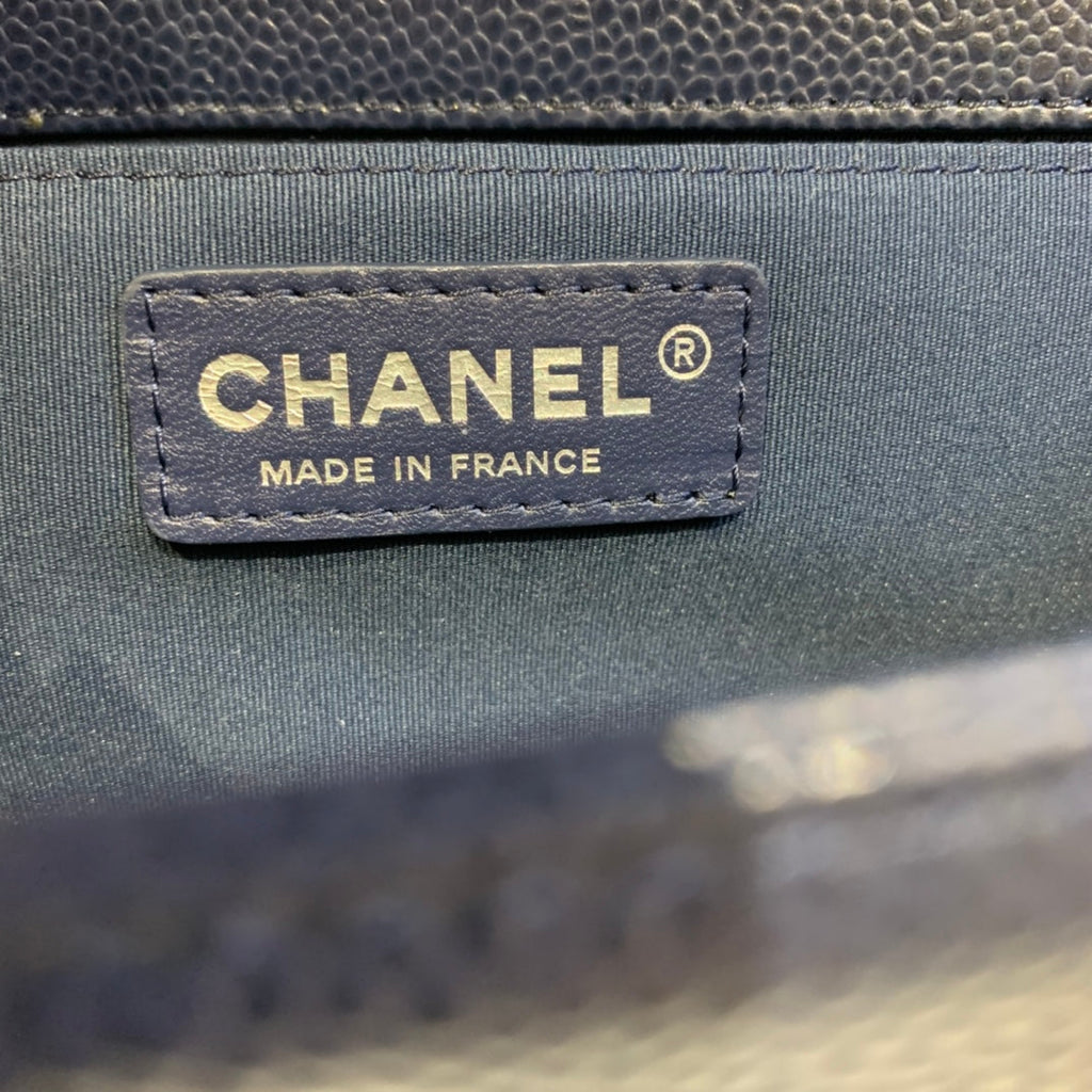 Chanel - Luxury Bag - CHL - 822