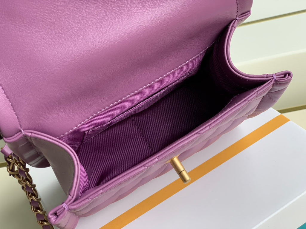 Chanel - Luxury Bag - CHL - 814