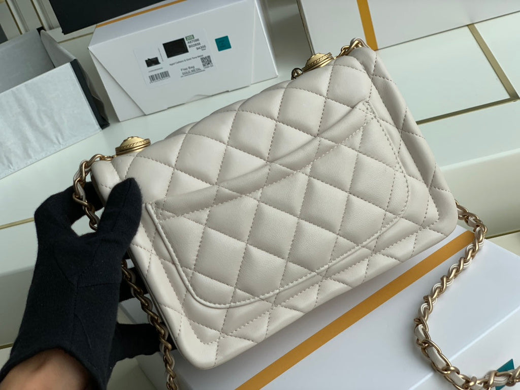 Chanel - Luxury Bag - CHL - 810