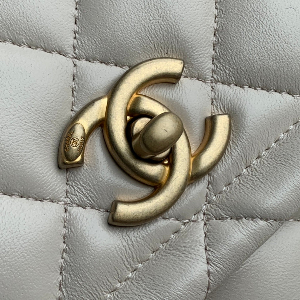 Chanel - Luxury Bag - CHL - 811