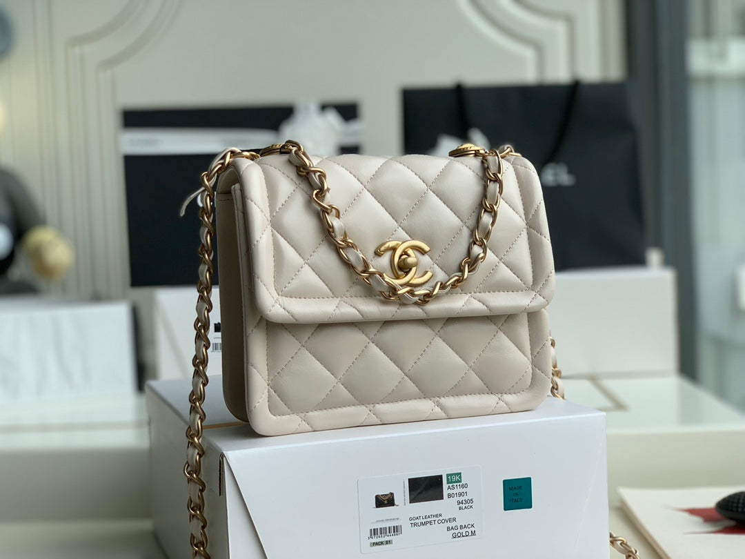 Chanel - Luxury Bag - CHL - 811