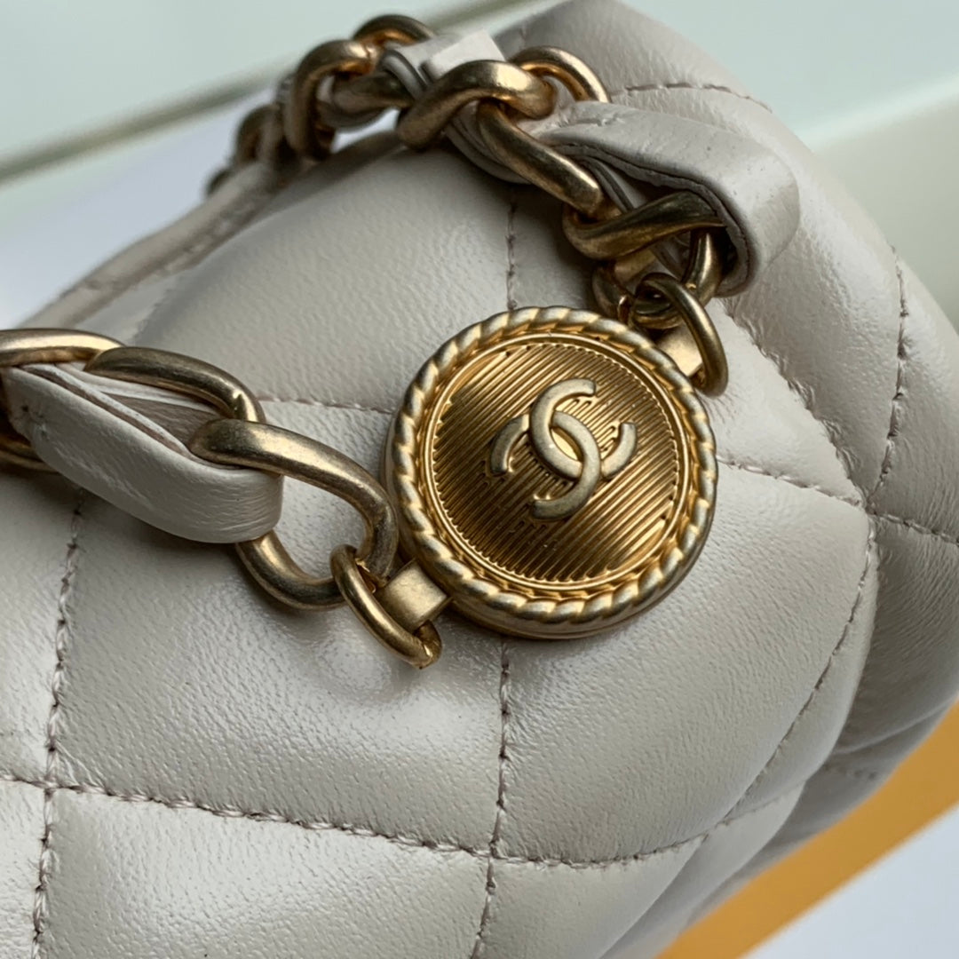 Chanel - Luxury Bag - CHL - 811