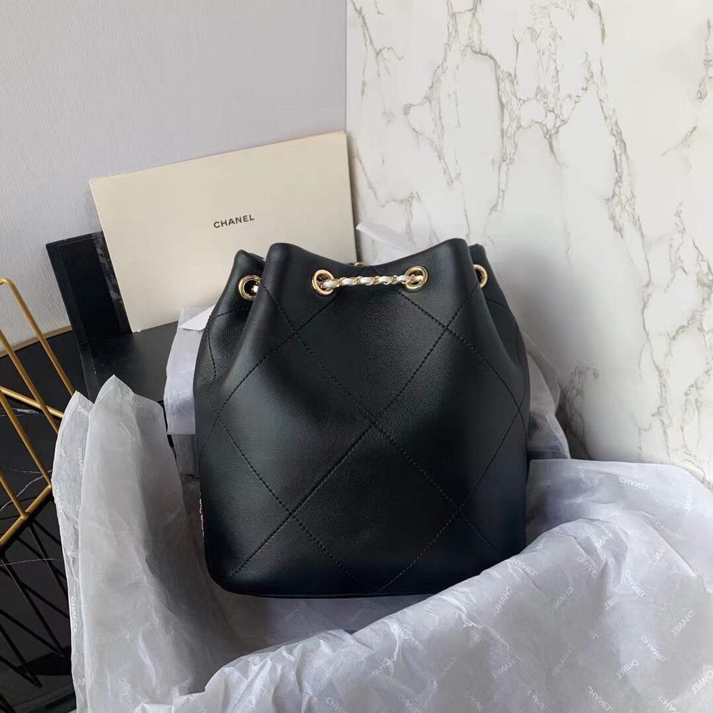 Chanel - Luxury Bag - CHL - 877