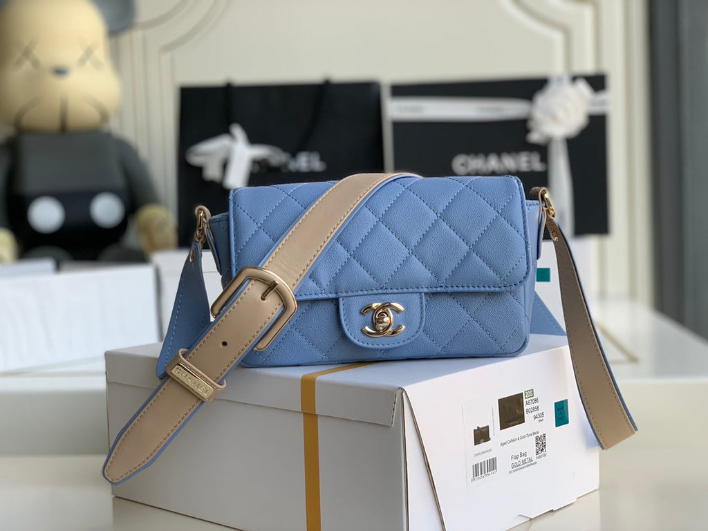 Chanel - Luxury Bag - CHL - 820
