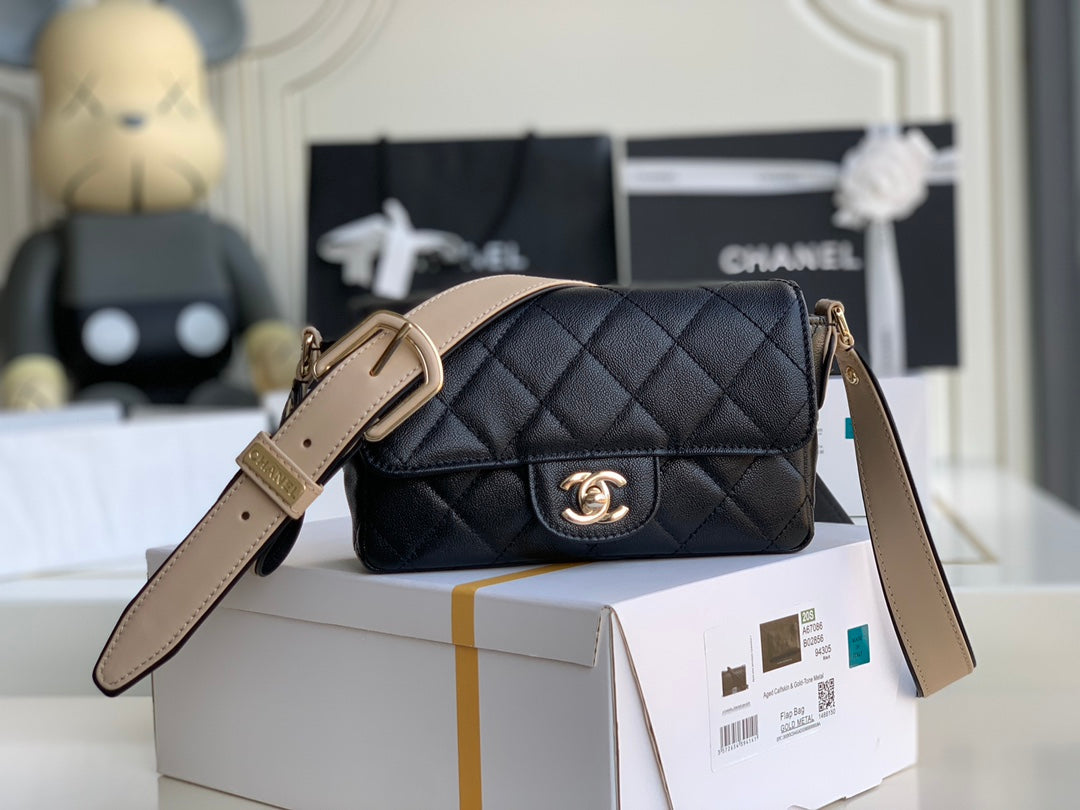 Chanel - Luxury Bag - CHL - 819