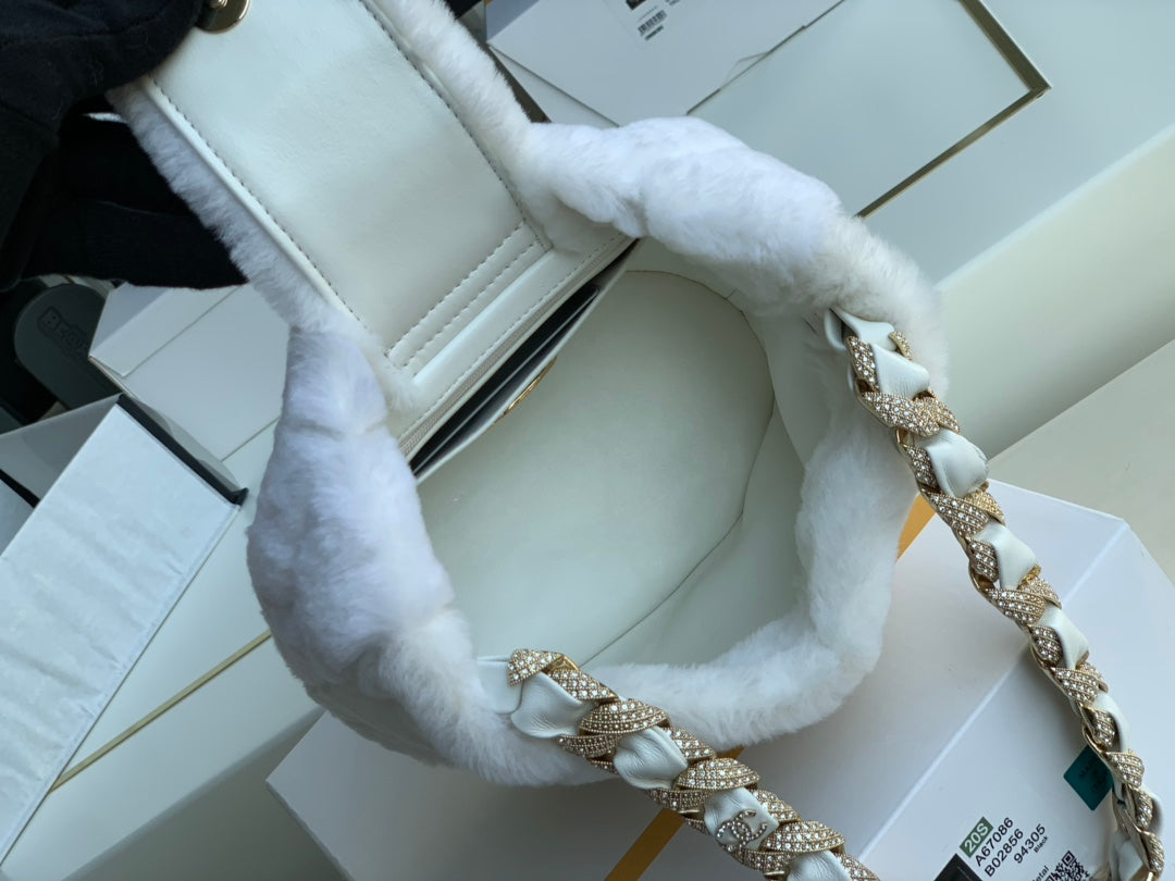 Chanel - Luxury Bag - CHL - 815