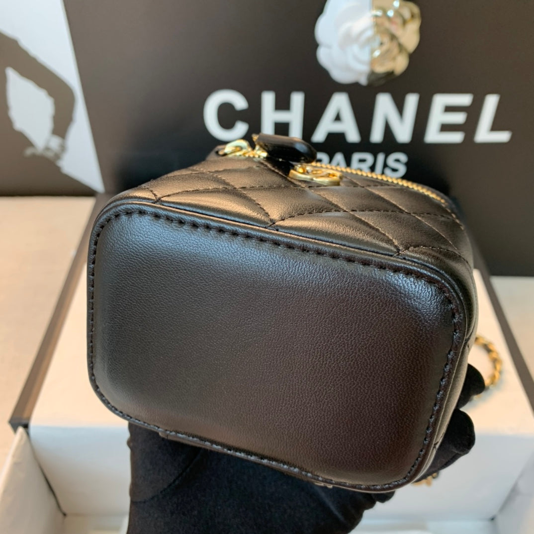 Chanel - Luxury Bag - CHL - 831
