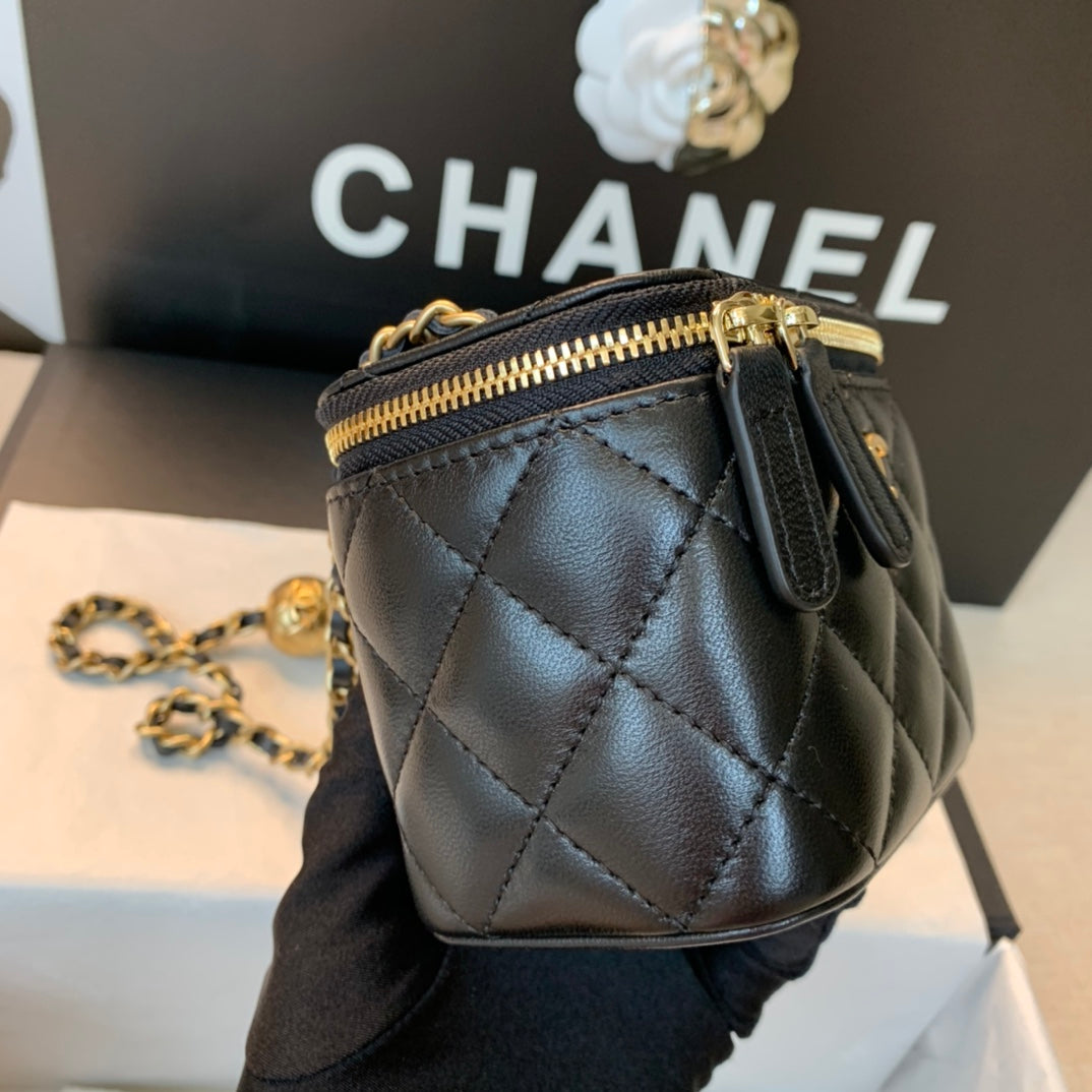 Chanel - Luxury Bag - CHL - 831