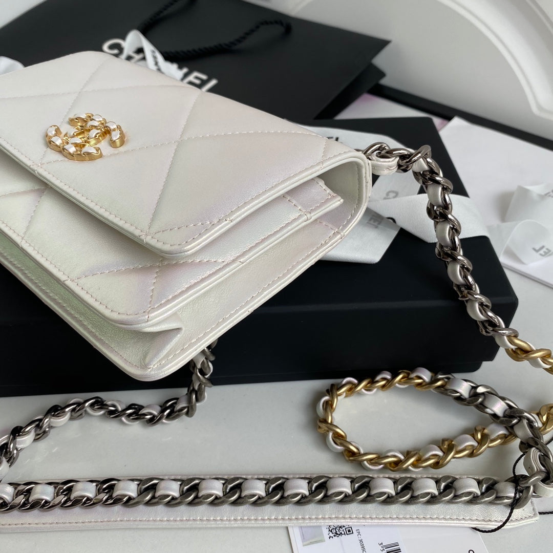 Chanel - Luxury Bag - CHL - 845