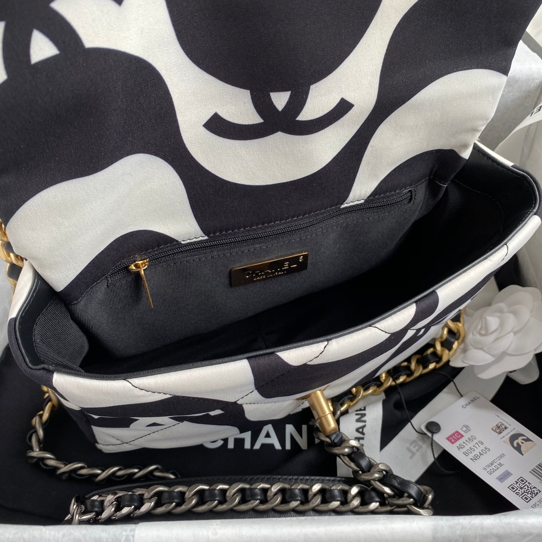Chanel - Luxury Bag - CHL - 763