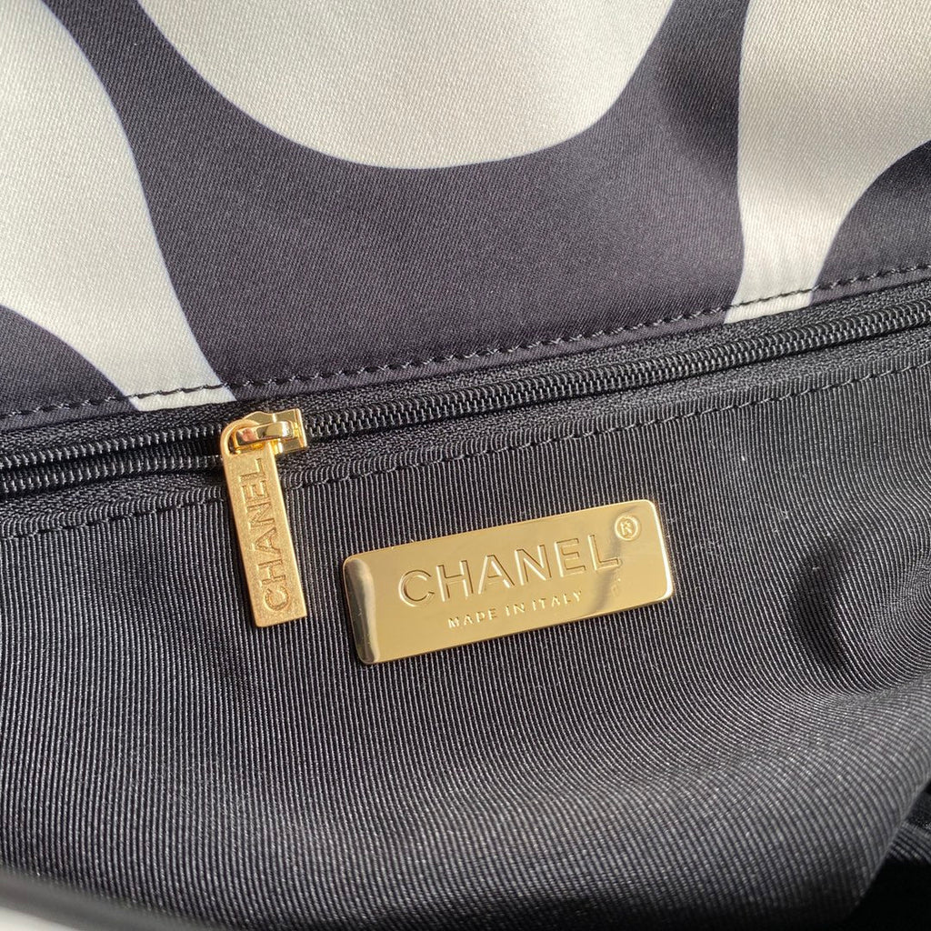 Chanel - Luxury Bag - CHL - 763